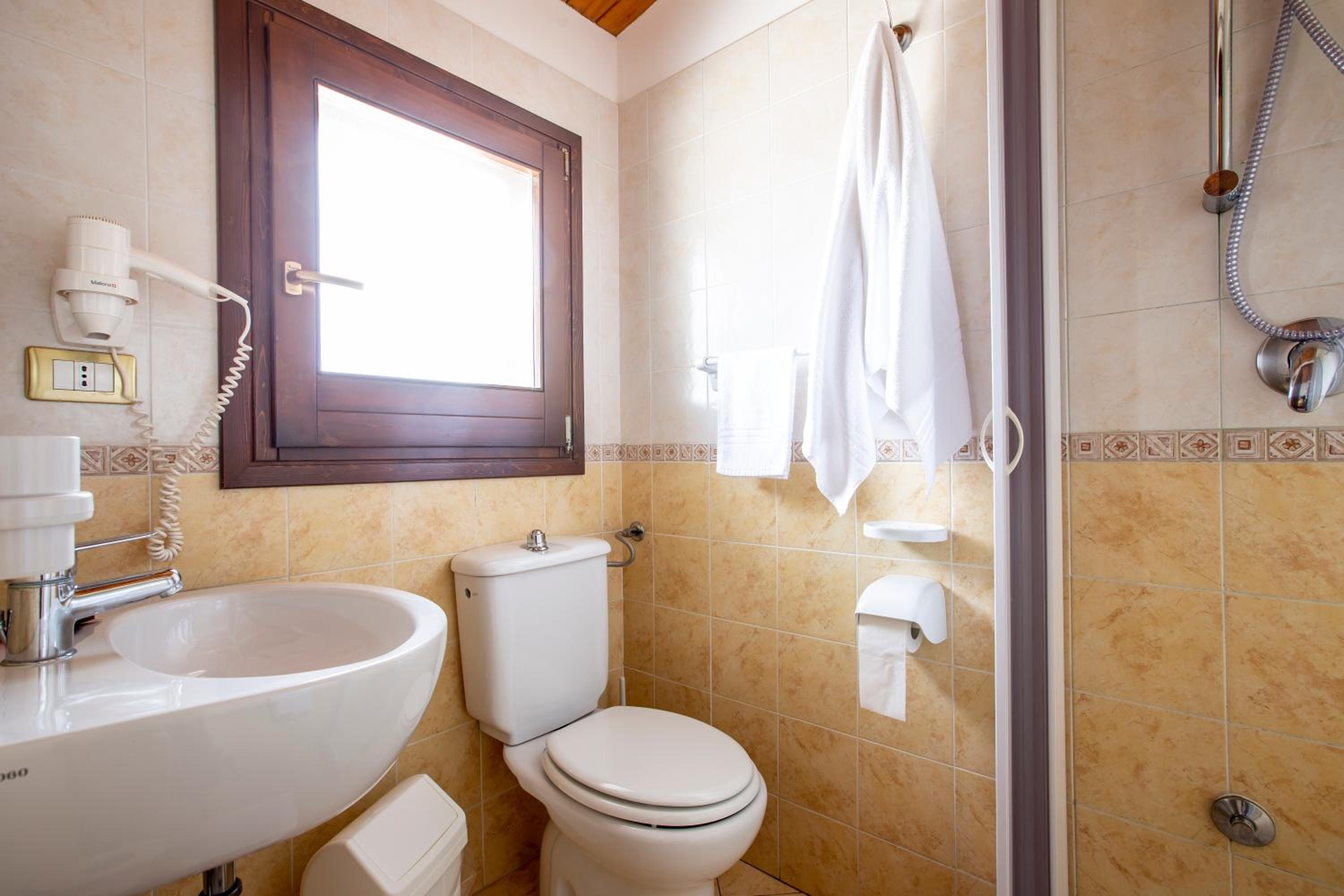 Basic Double Room - Photo 2