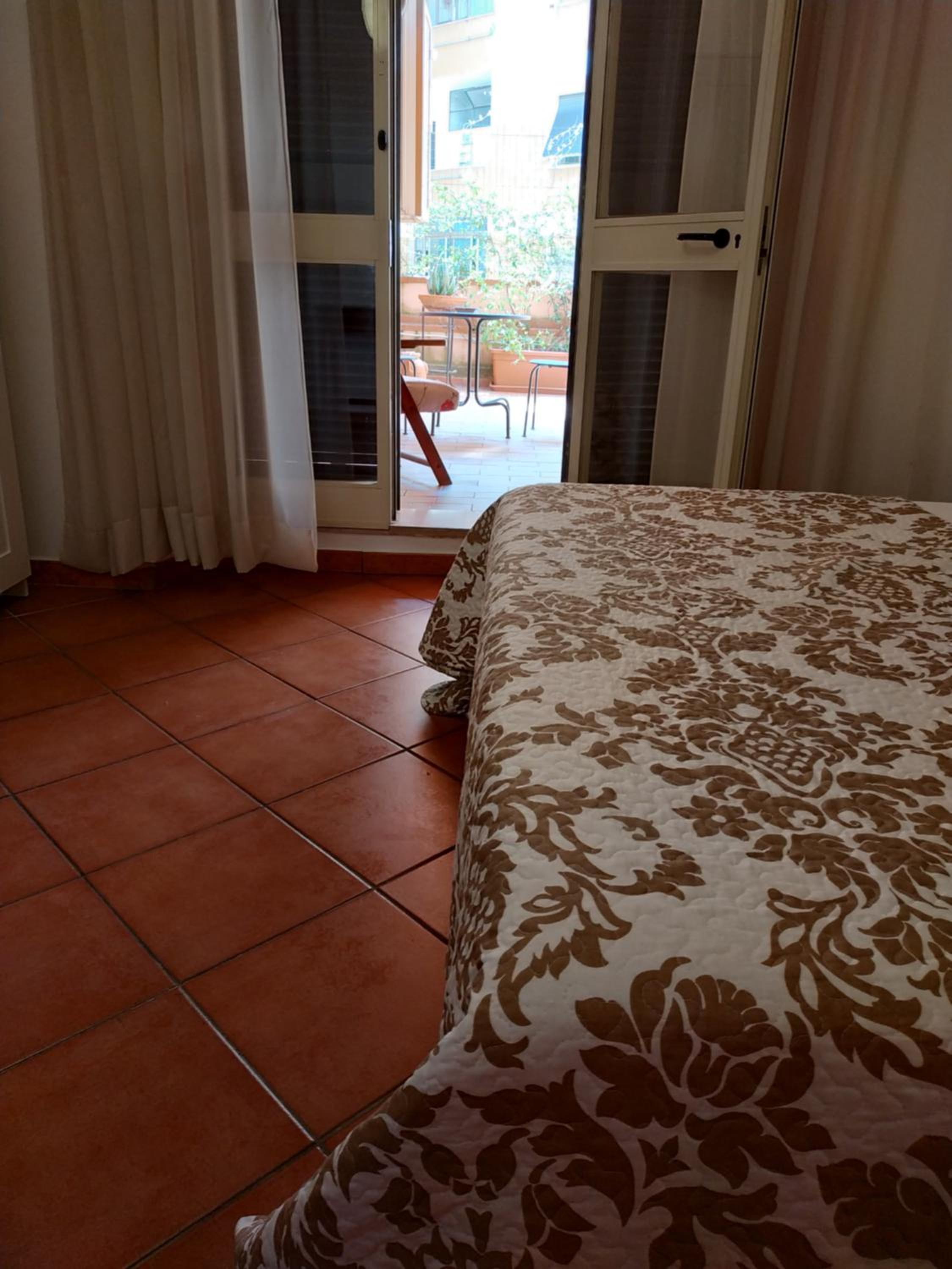 Double Room with Terrace - Photo 1