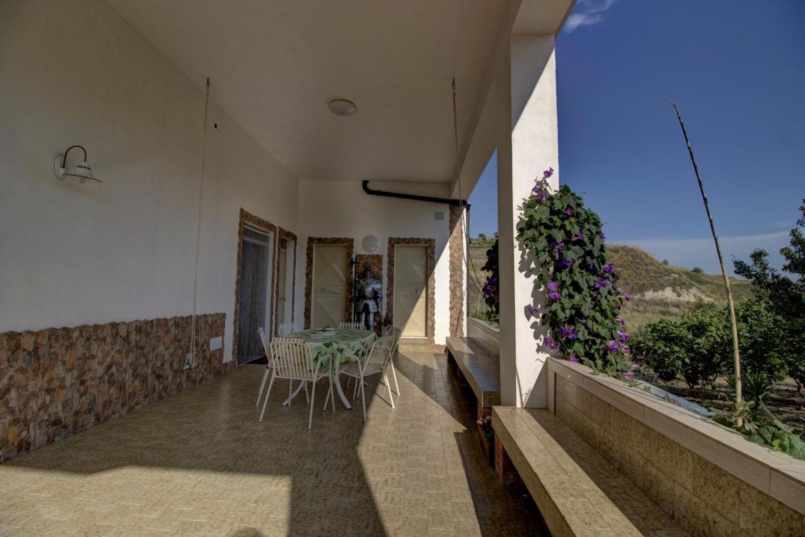 Double Room - Photo 7