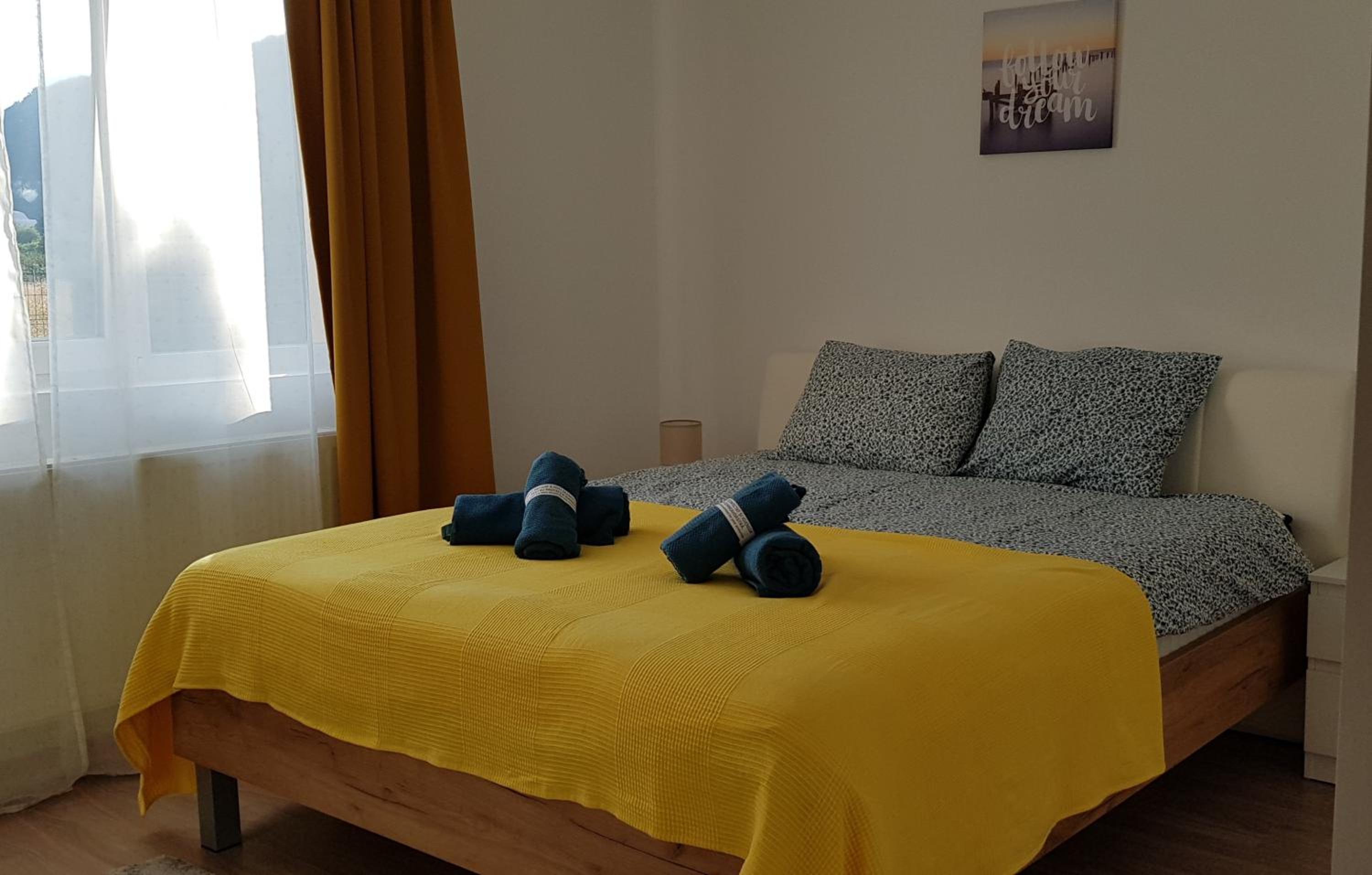 Three-Bedroom House - Photo 93
