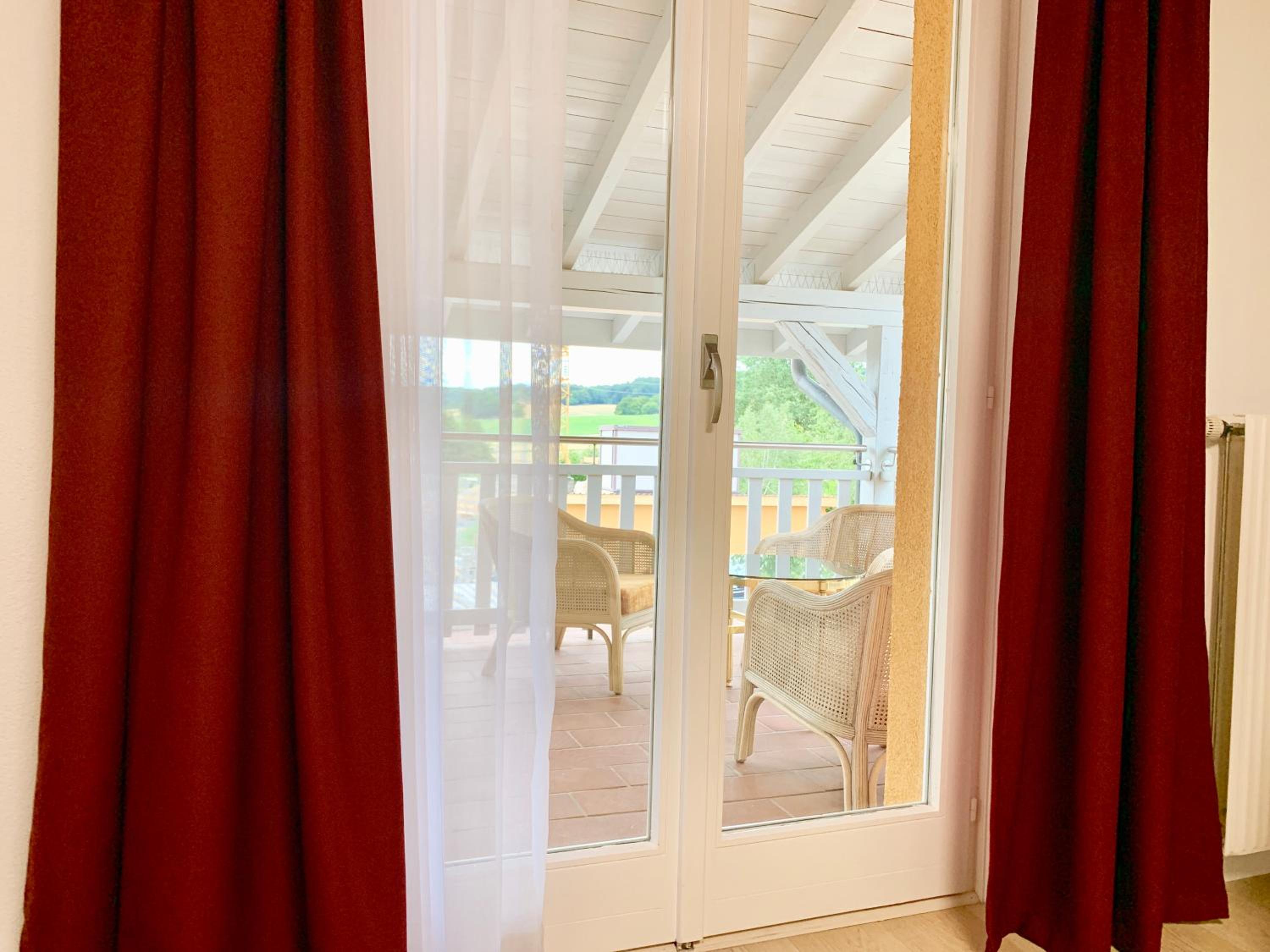 Deluxe Double Room (2 Adults + 1 Child) photo 3