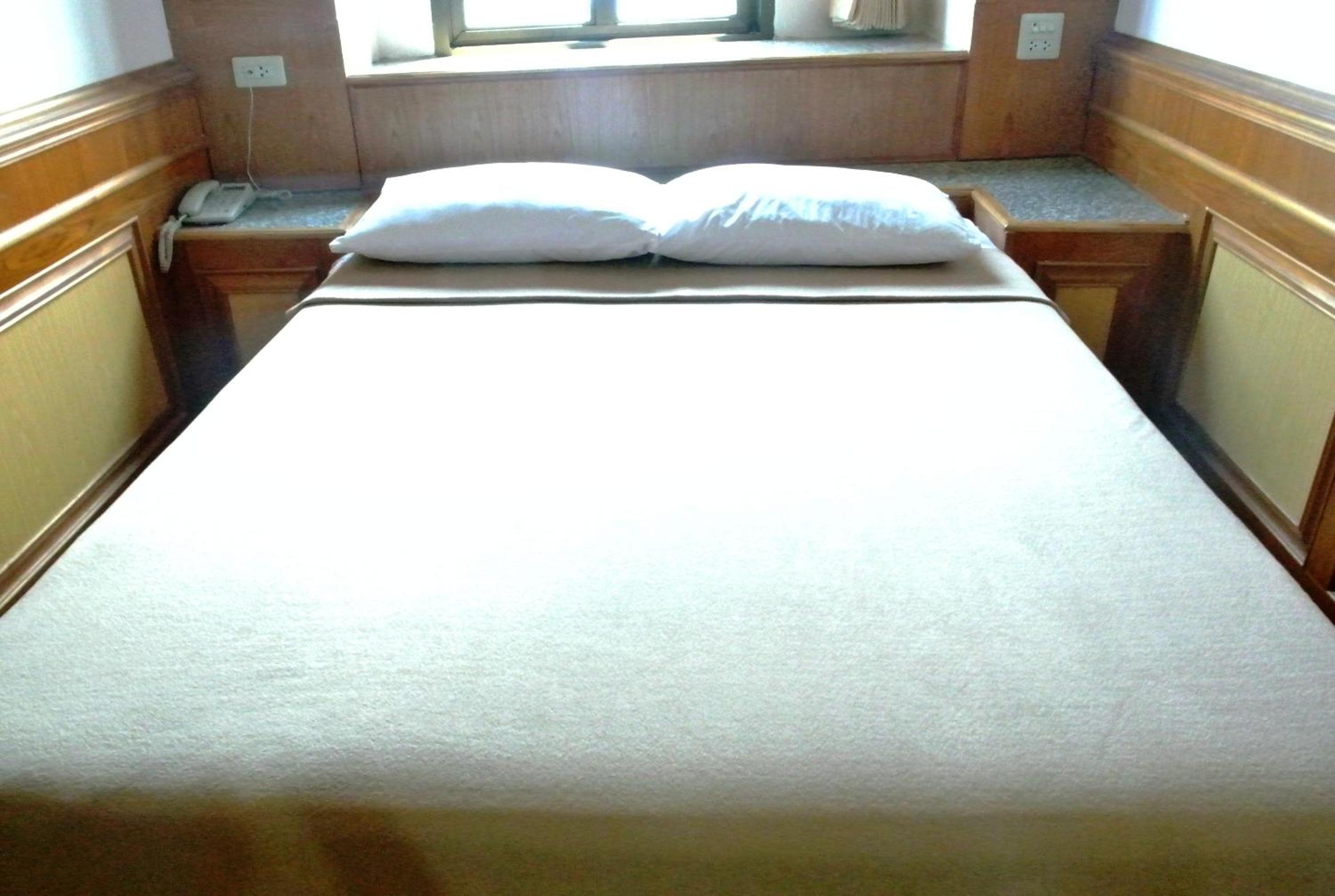 Standard Double Room photo 3