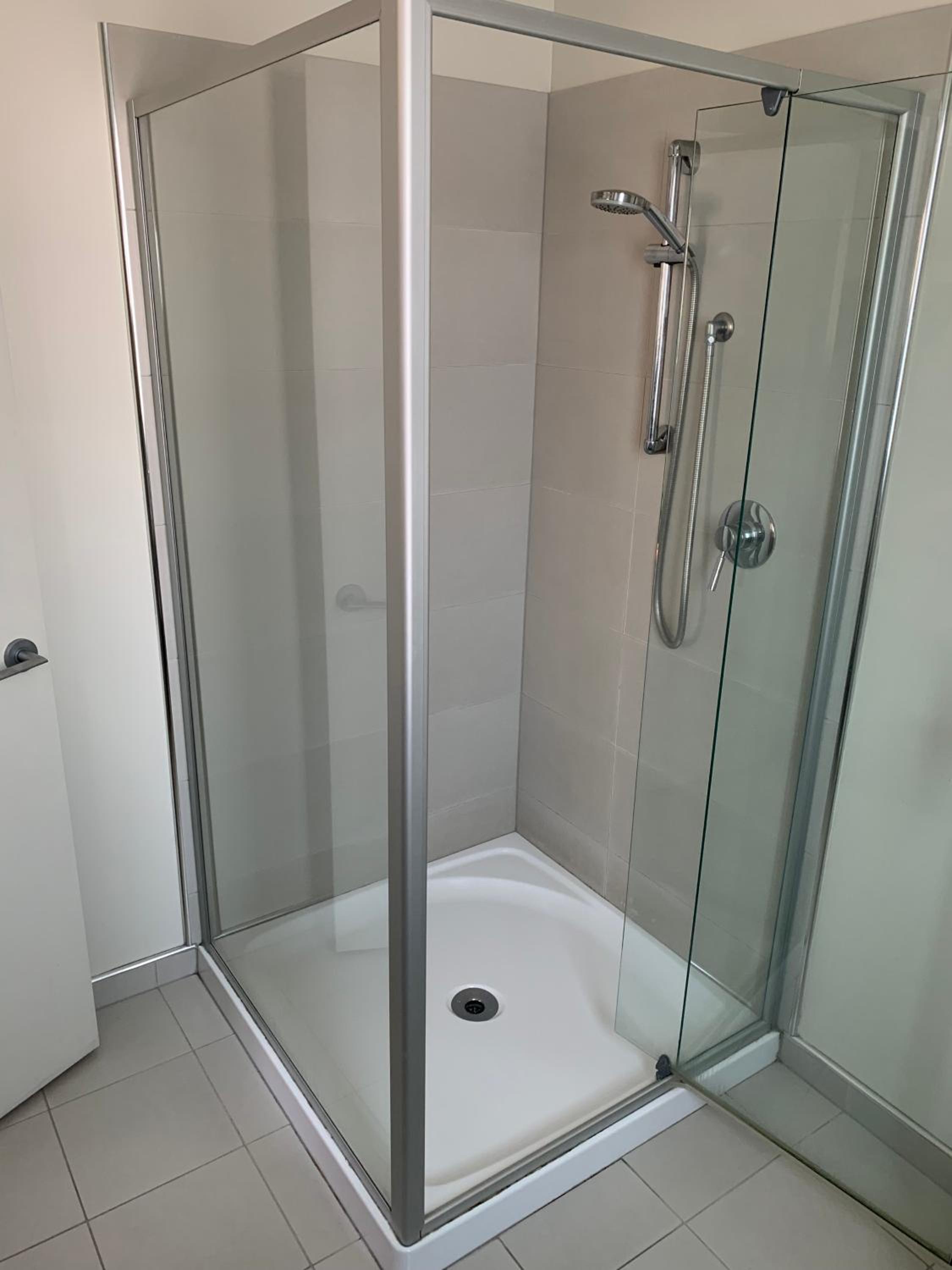Studio with Shower - Photo 6