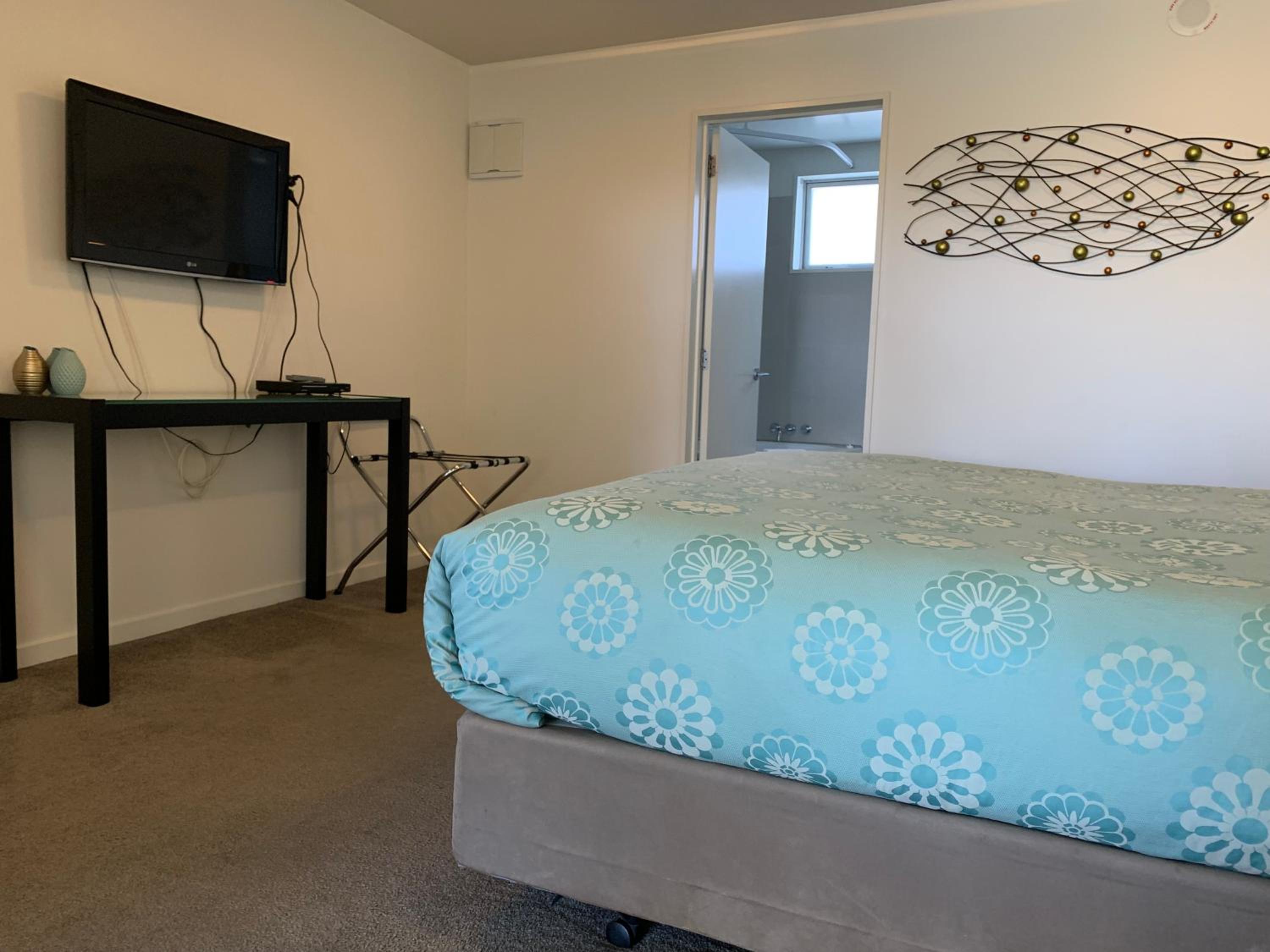 Deluxe Suite - Photo 3