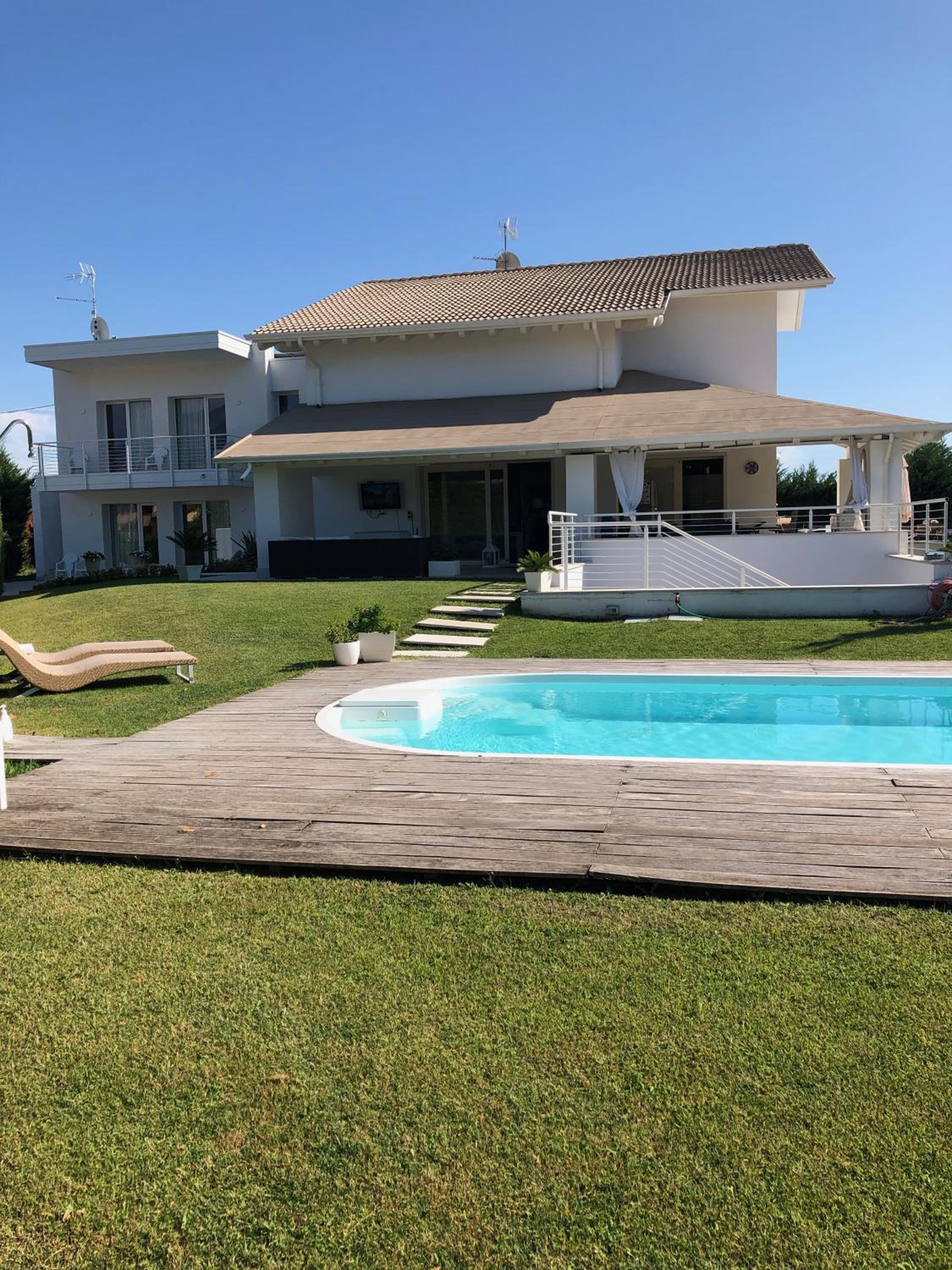 Double Room with Pool View photo 2