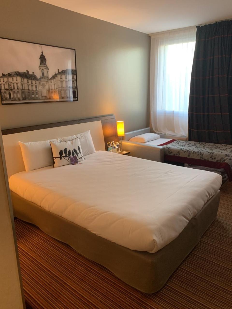 Classic Double Room with Sofa Bed - Photo 1