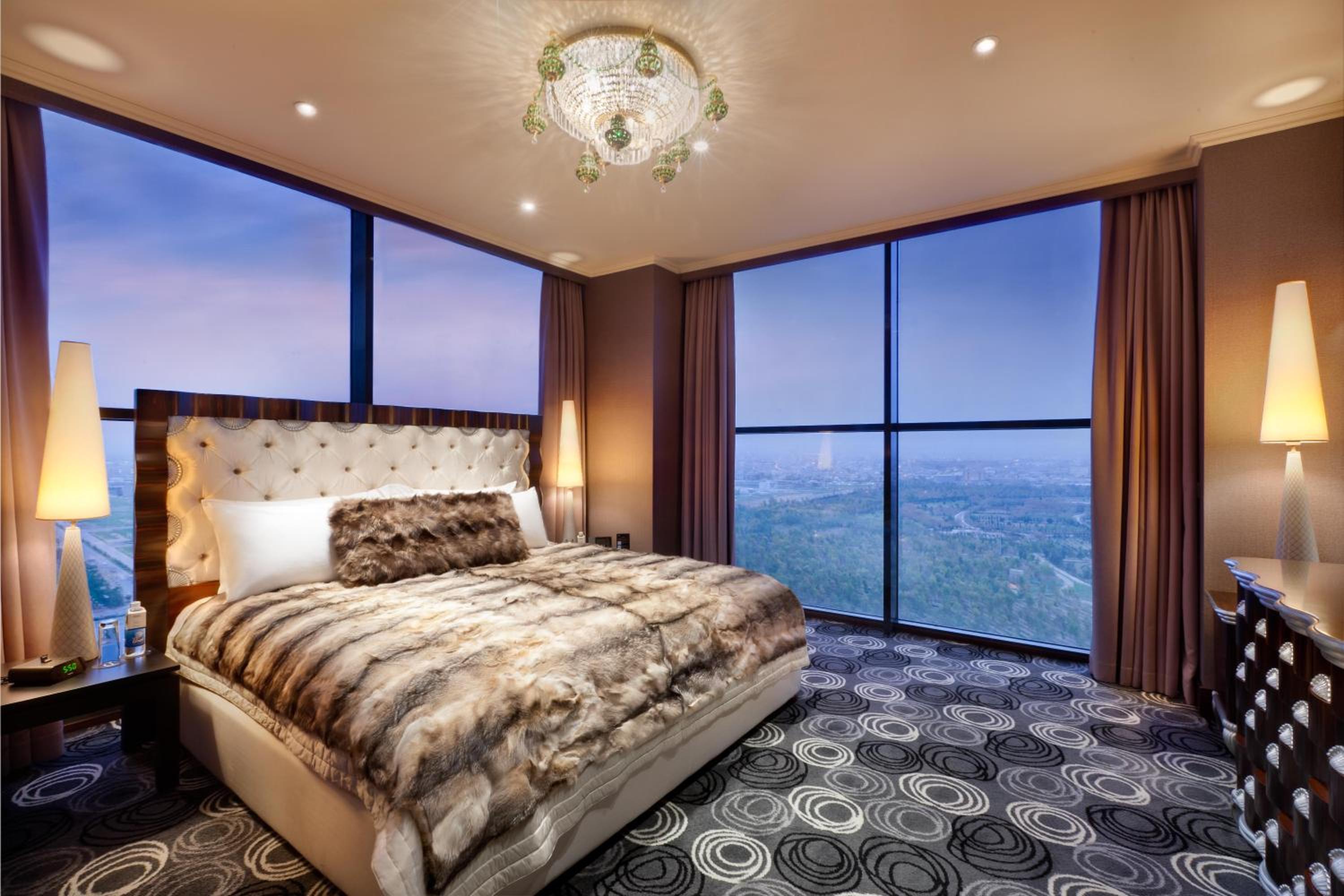 Penthouse Apartment - Photo 3