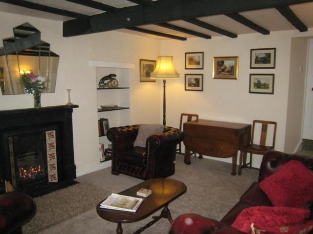 Two-Bedroom House photo 3