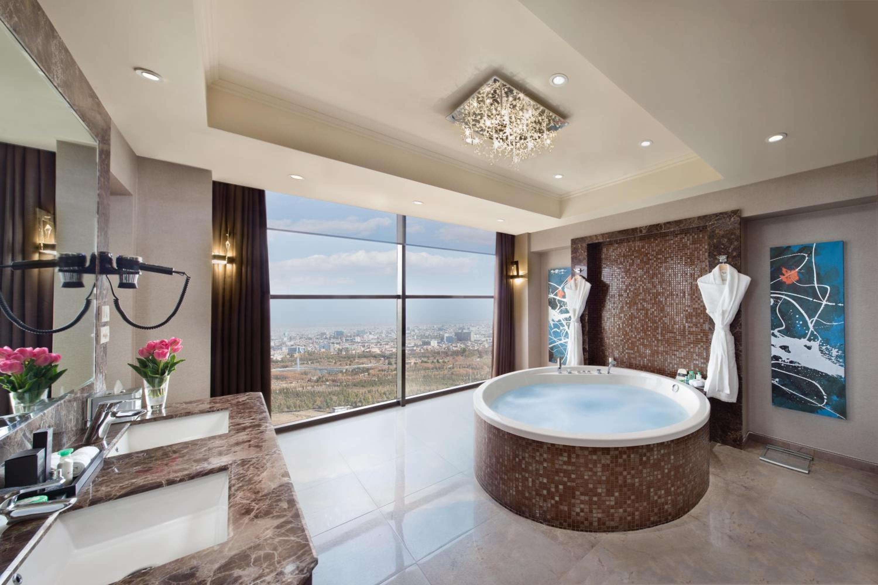 Penthouse Apartment - Photo 2
