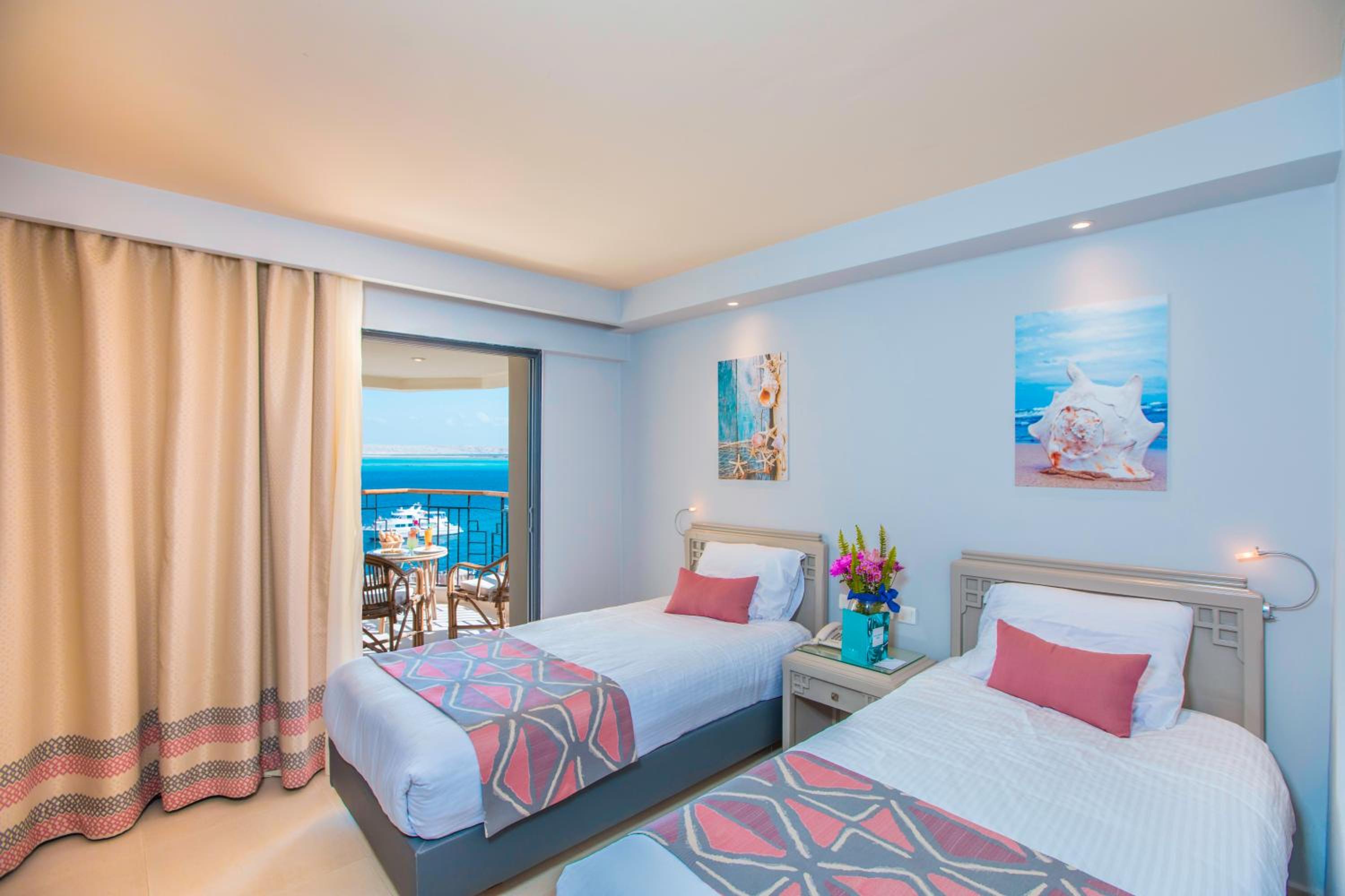 Superior Room with Sea View - Photo 1