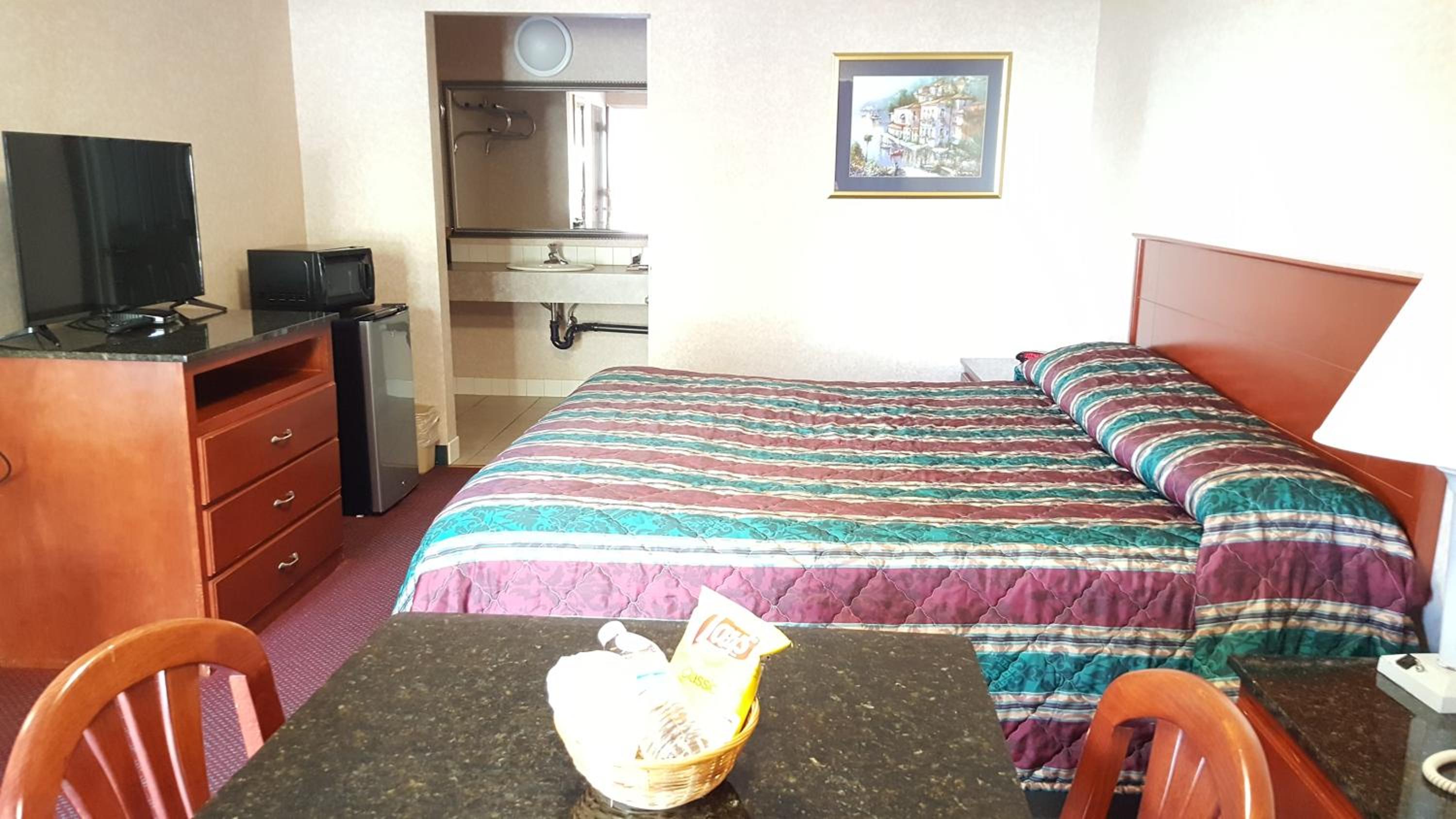 King Room - Smoking photo 2