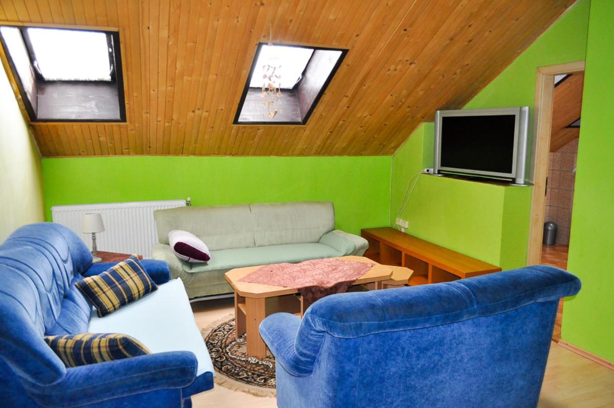 One-Bedroom Deluxe Apartment - Photo 4