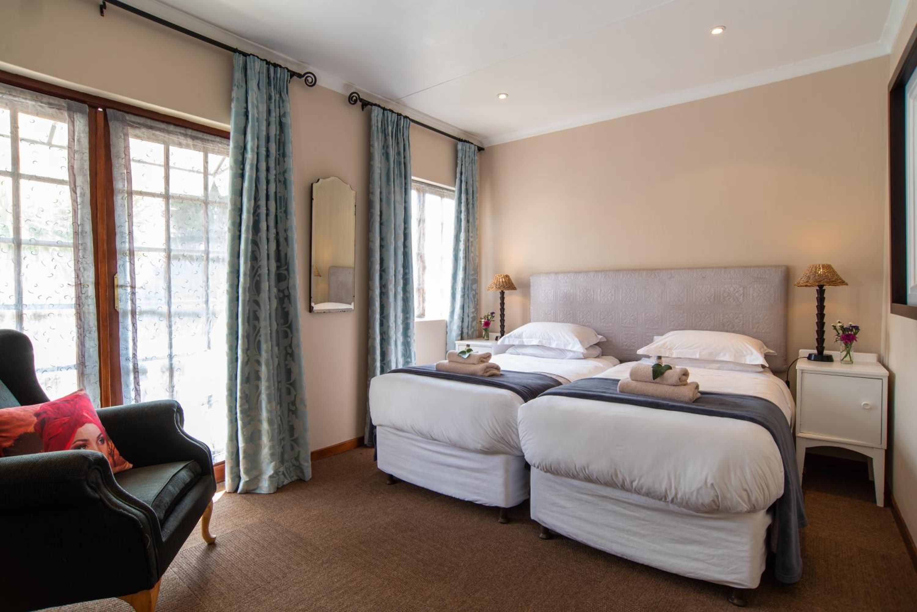 Standard Double or Twin Room with Balcony photo 2