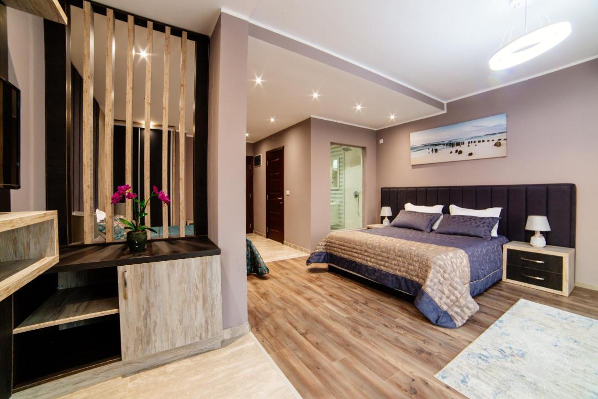 Deluxe Suite with Sea View