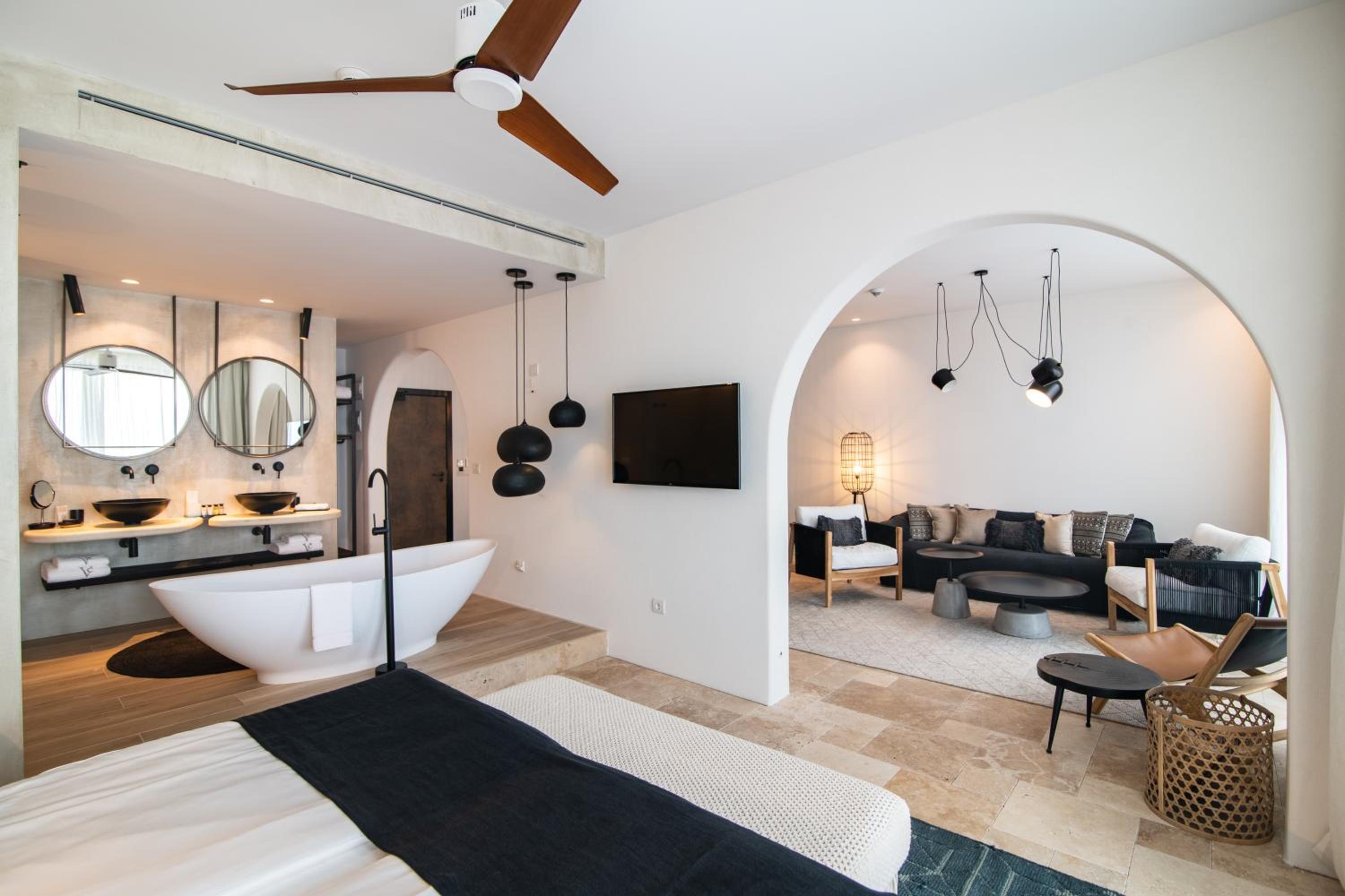 One-Bedroom Apartment with Sea View and Free Access to AquaHouse Thermal & Beach