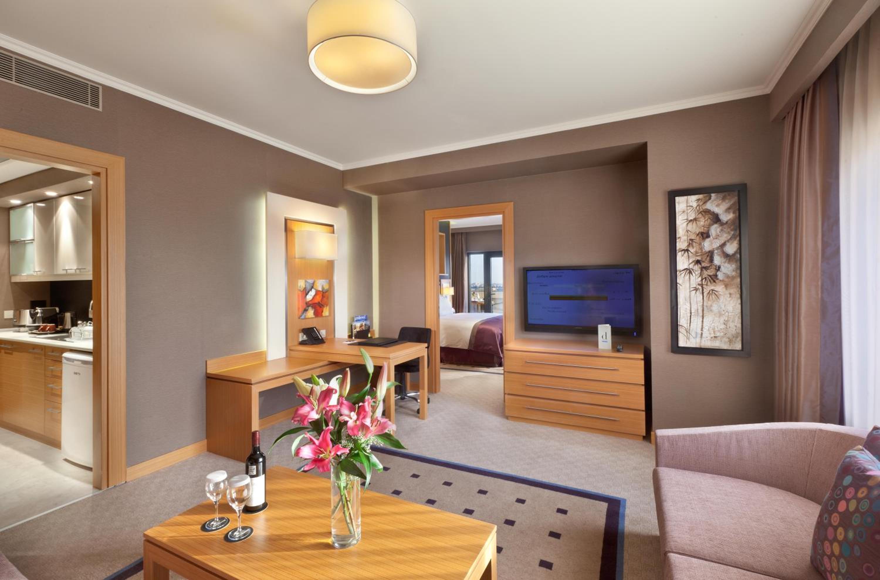 Two-Bedroom Apartment - Photo 4