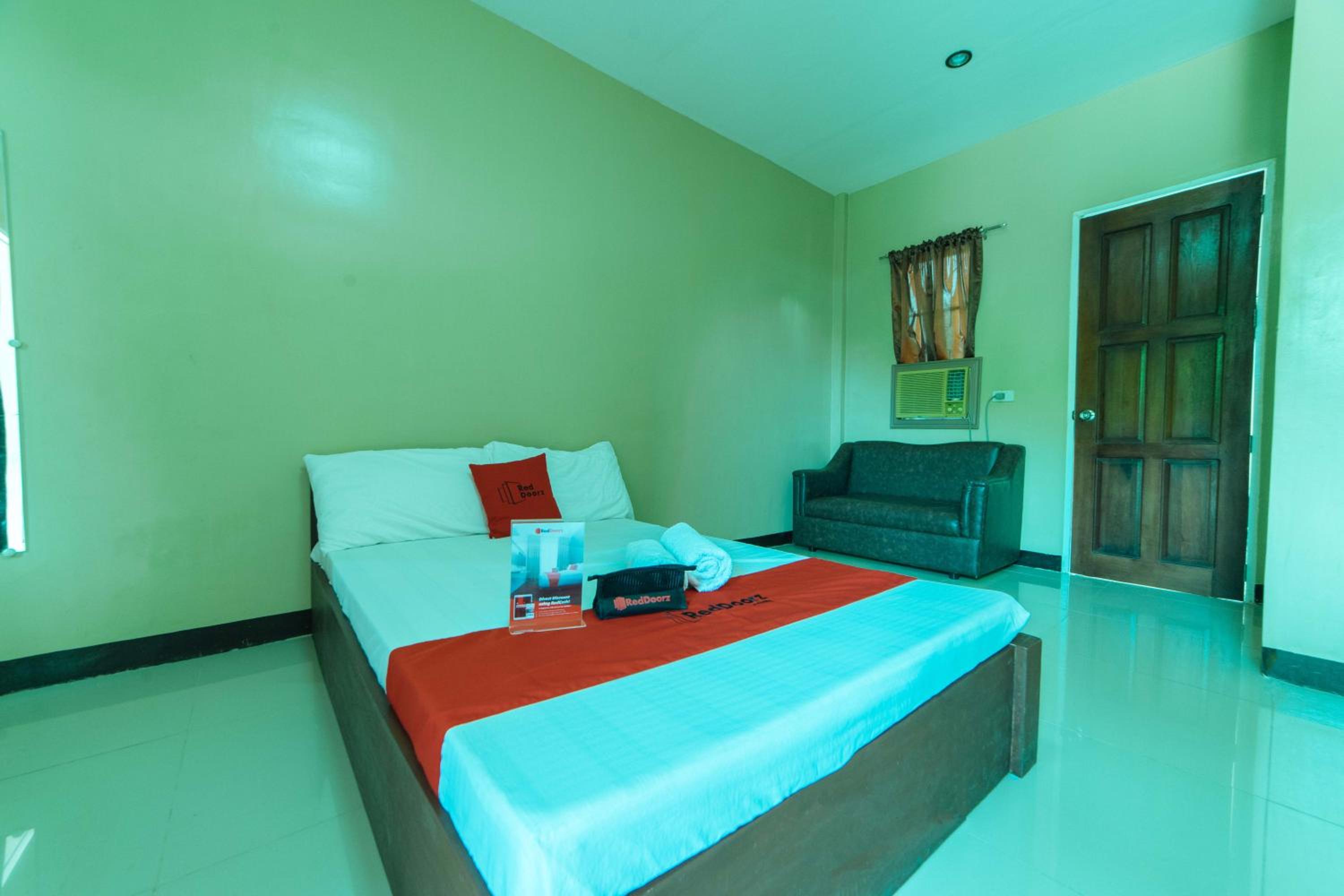 Double Room - Photo 5