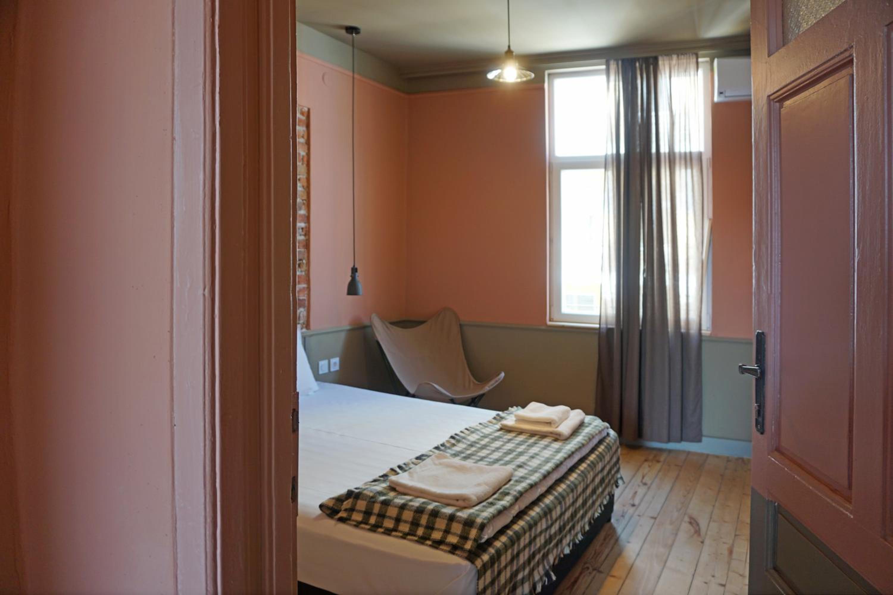 Two-Bedroom Apartment - Photo 11