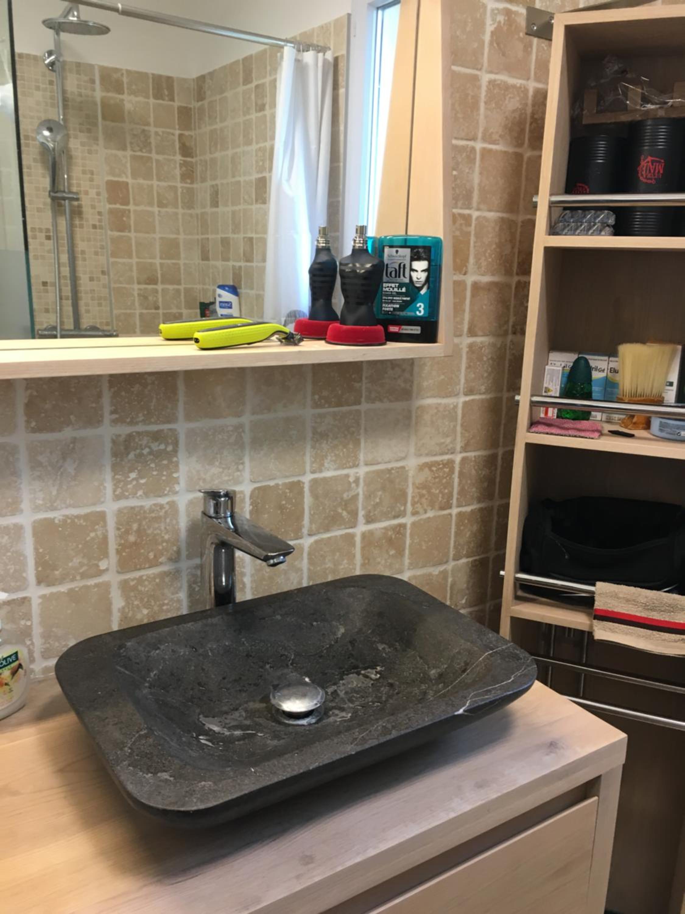Deluxe Double Room (2 Adults + 1 Child) - Photo 17