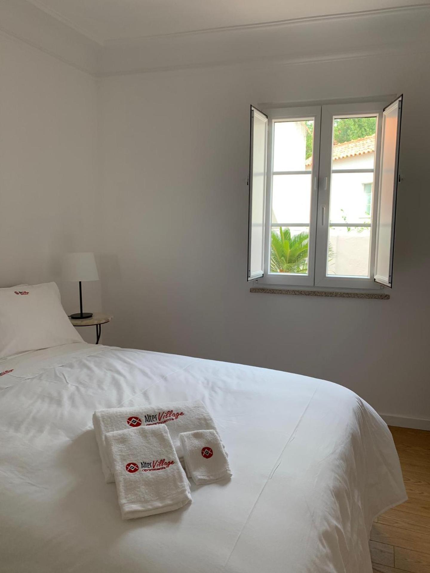 One-Bedroom Apartment - Photo 1