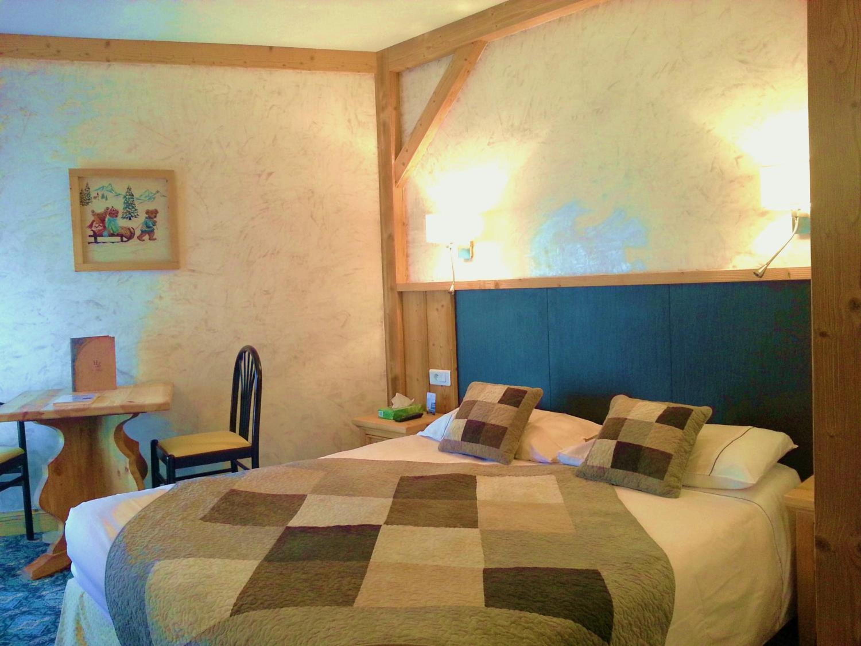 Traditional Double Room - Partial view on the lake photo 3