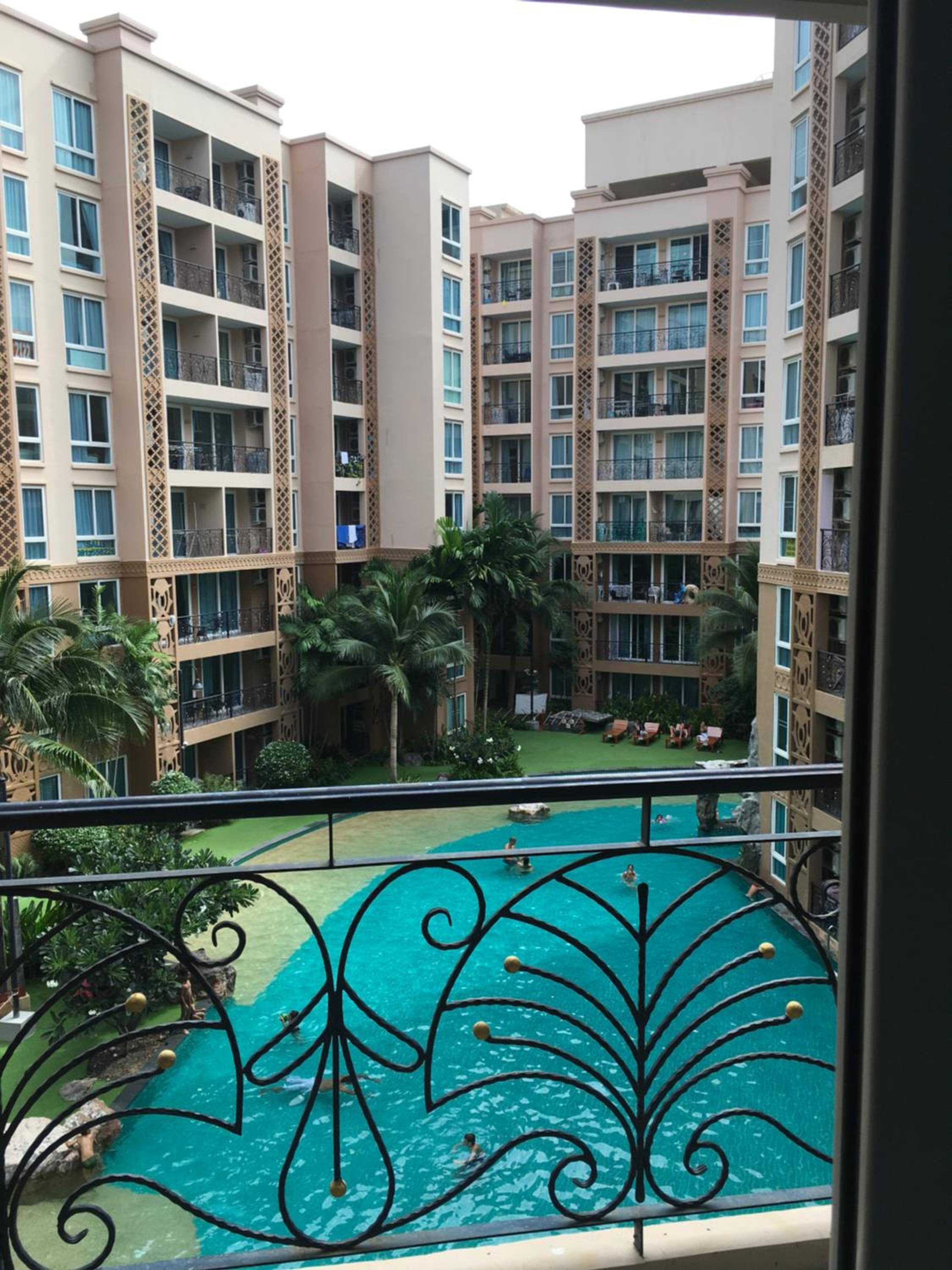 Apartment with Pool View  photo 2