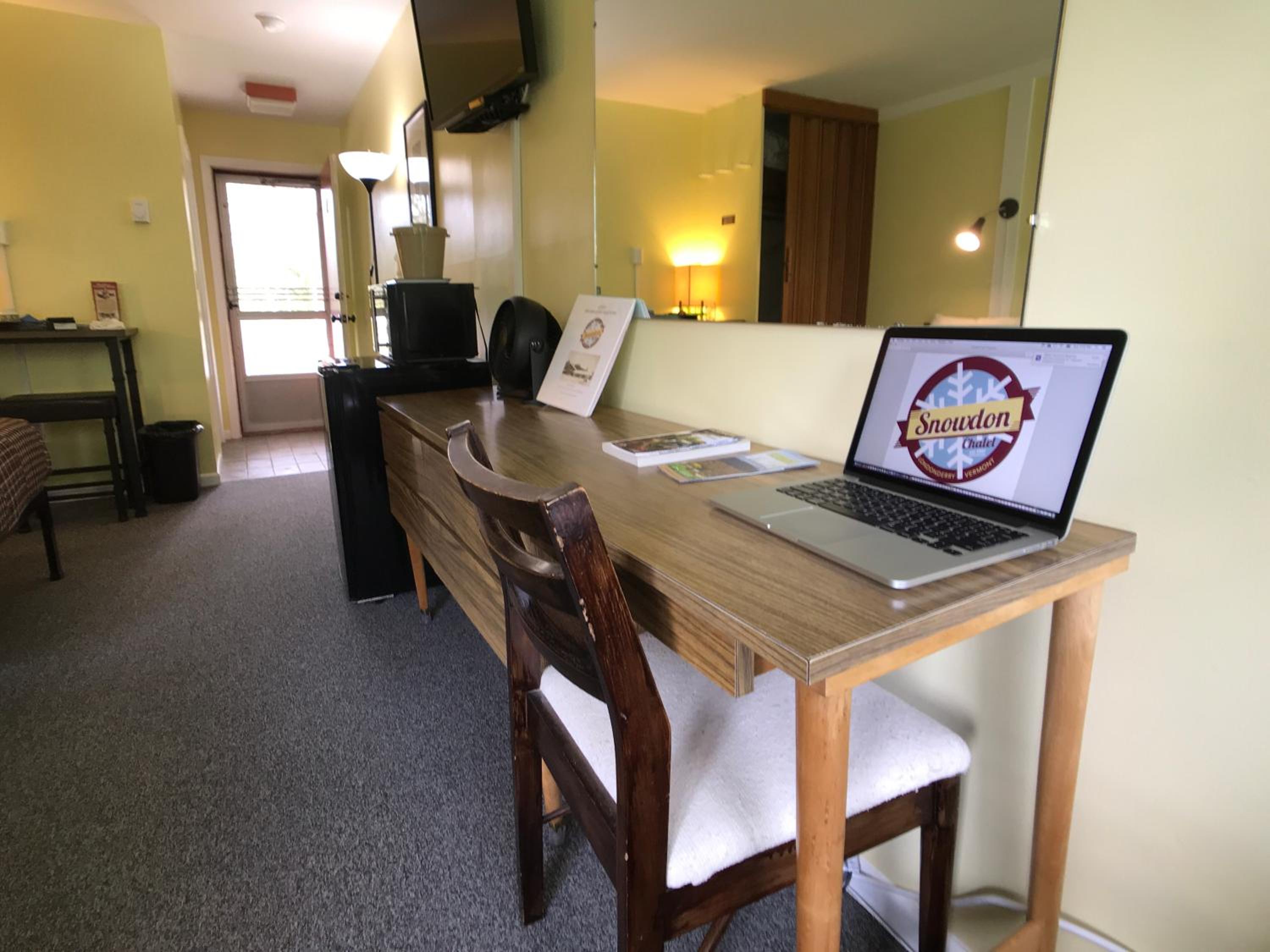 Deluxe Double Room with Balcony photo 1