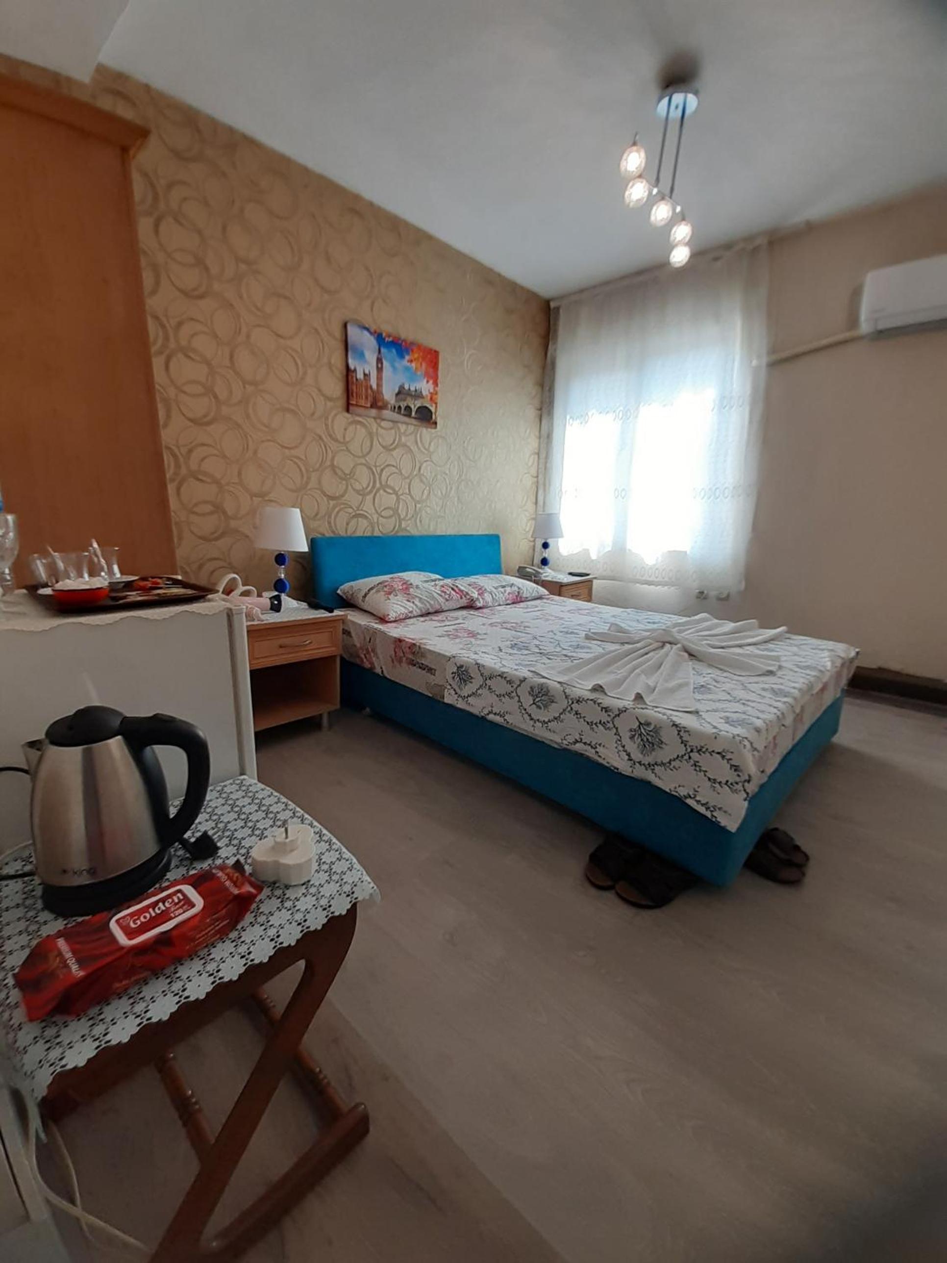 Deluxe Double Room with Shower - Photo 6