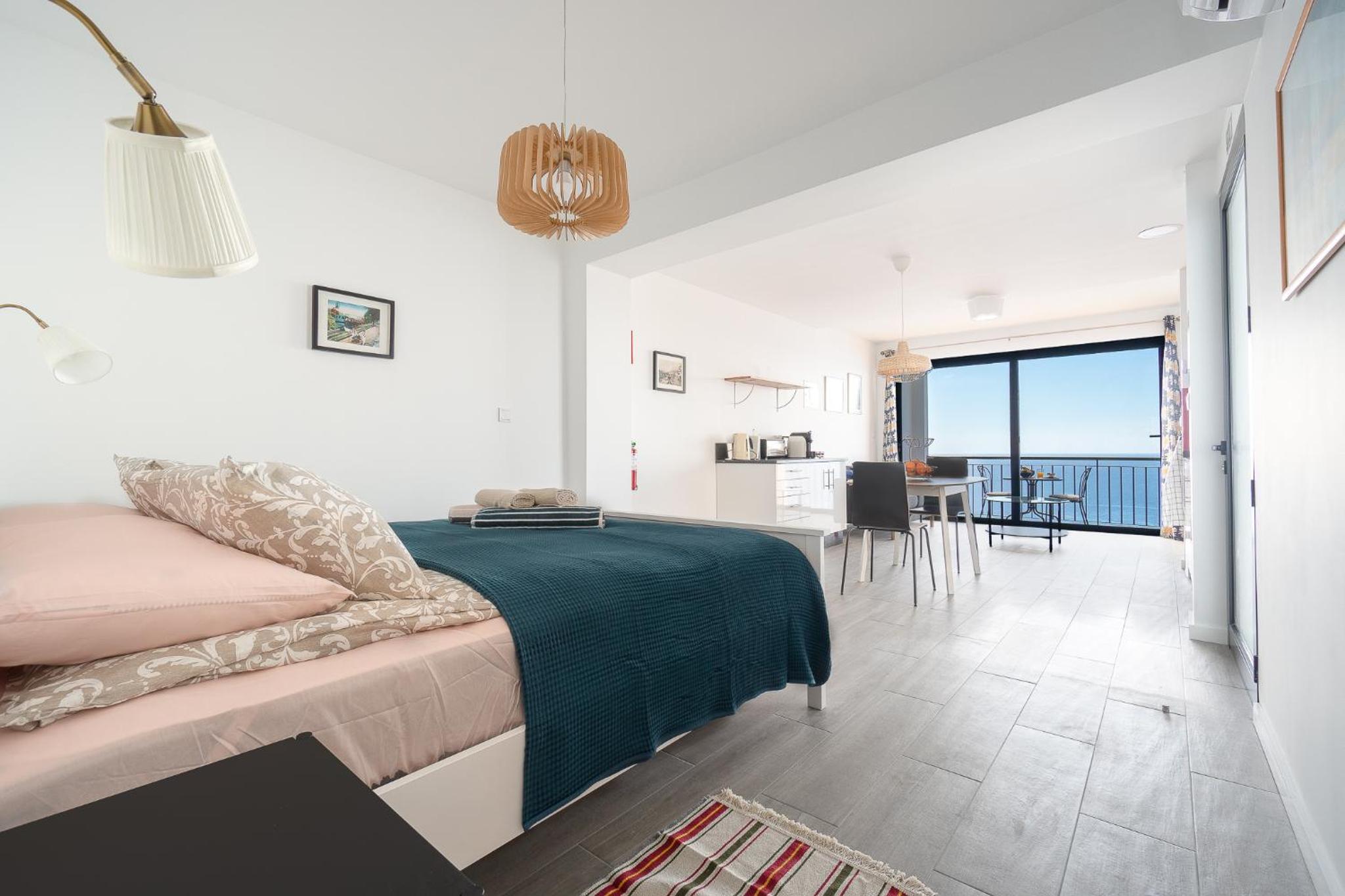 Apartment with Sea View photo 2