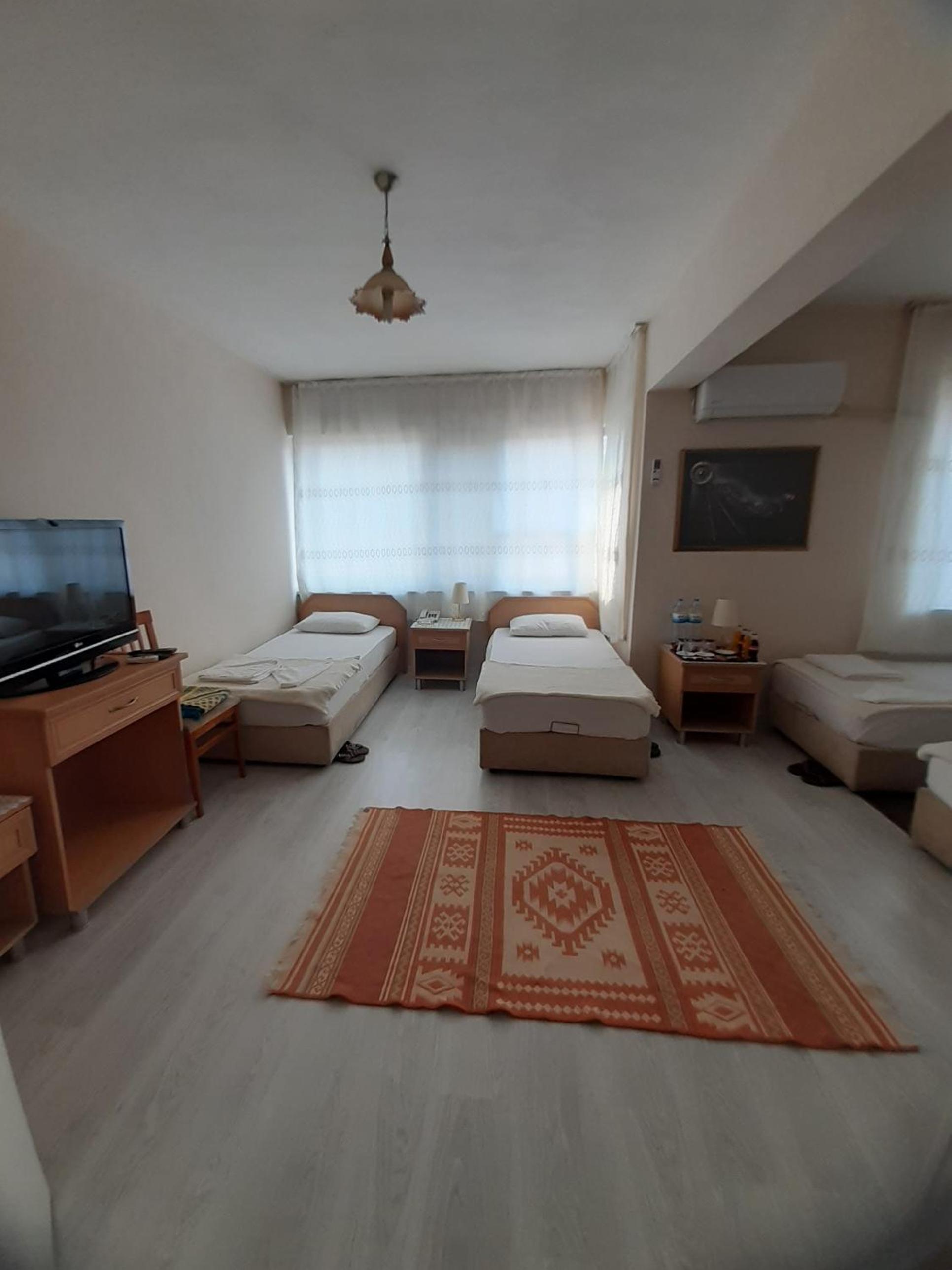 Quadruple Room - Photo 4