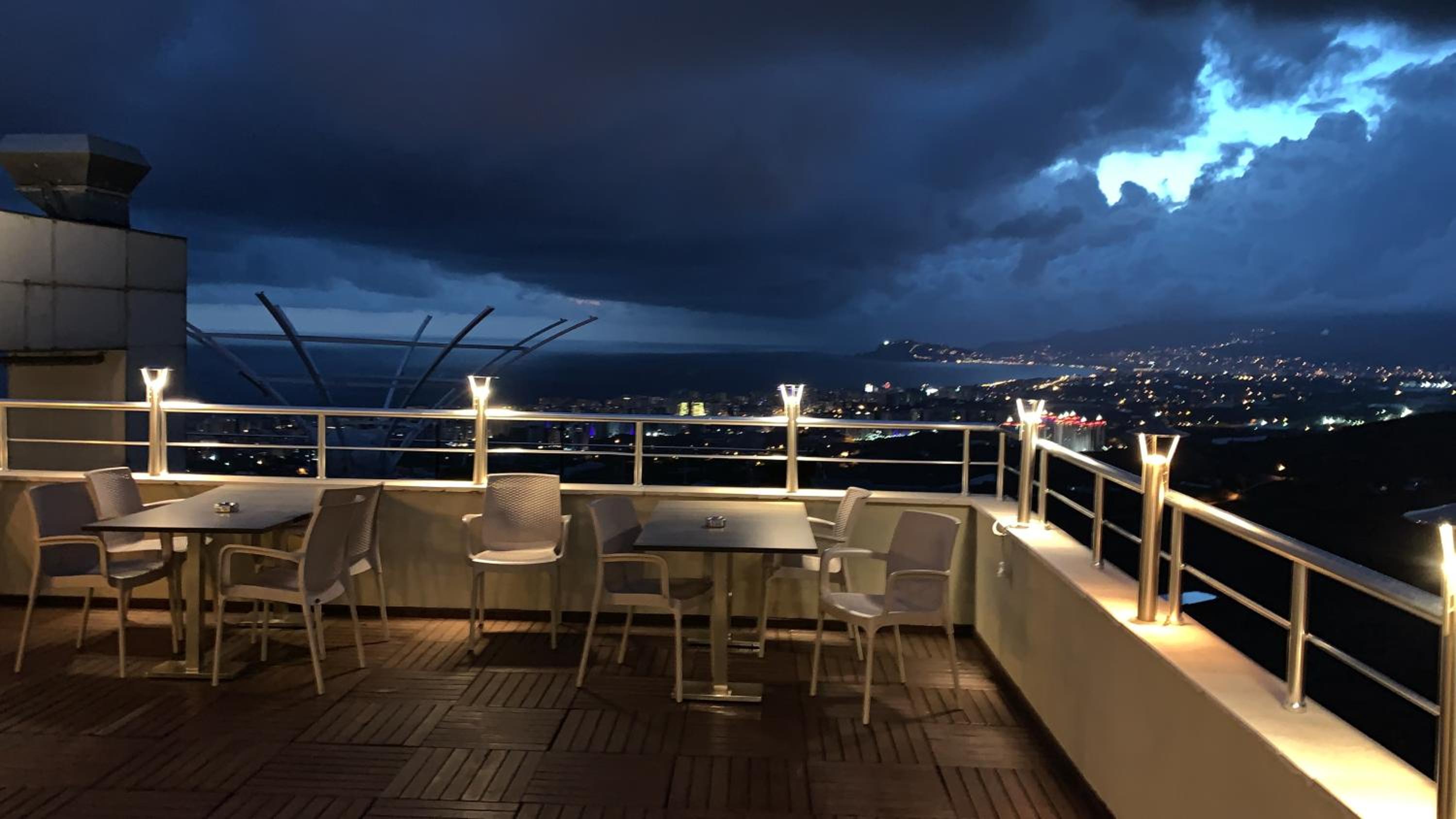 Apartment with Sea View photo 2