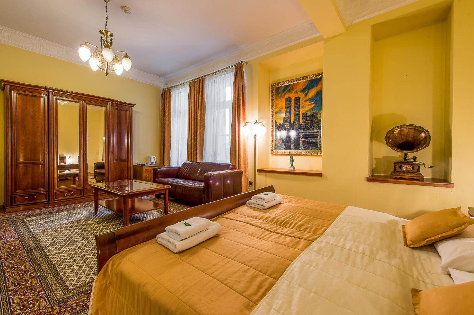 Junior Suite (2 Adults) - Photo 7