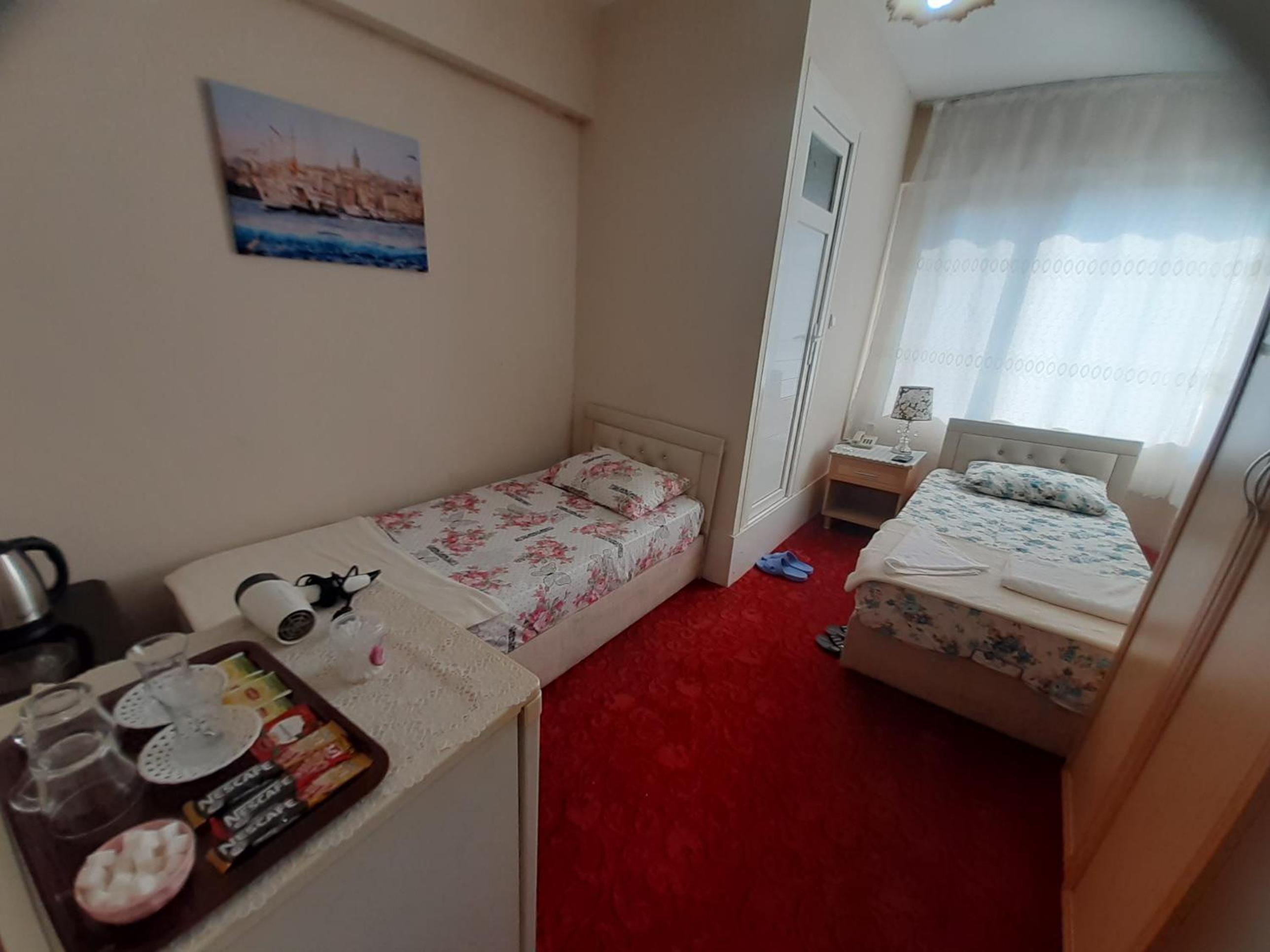 Economy Double Room - Photo 10