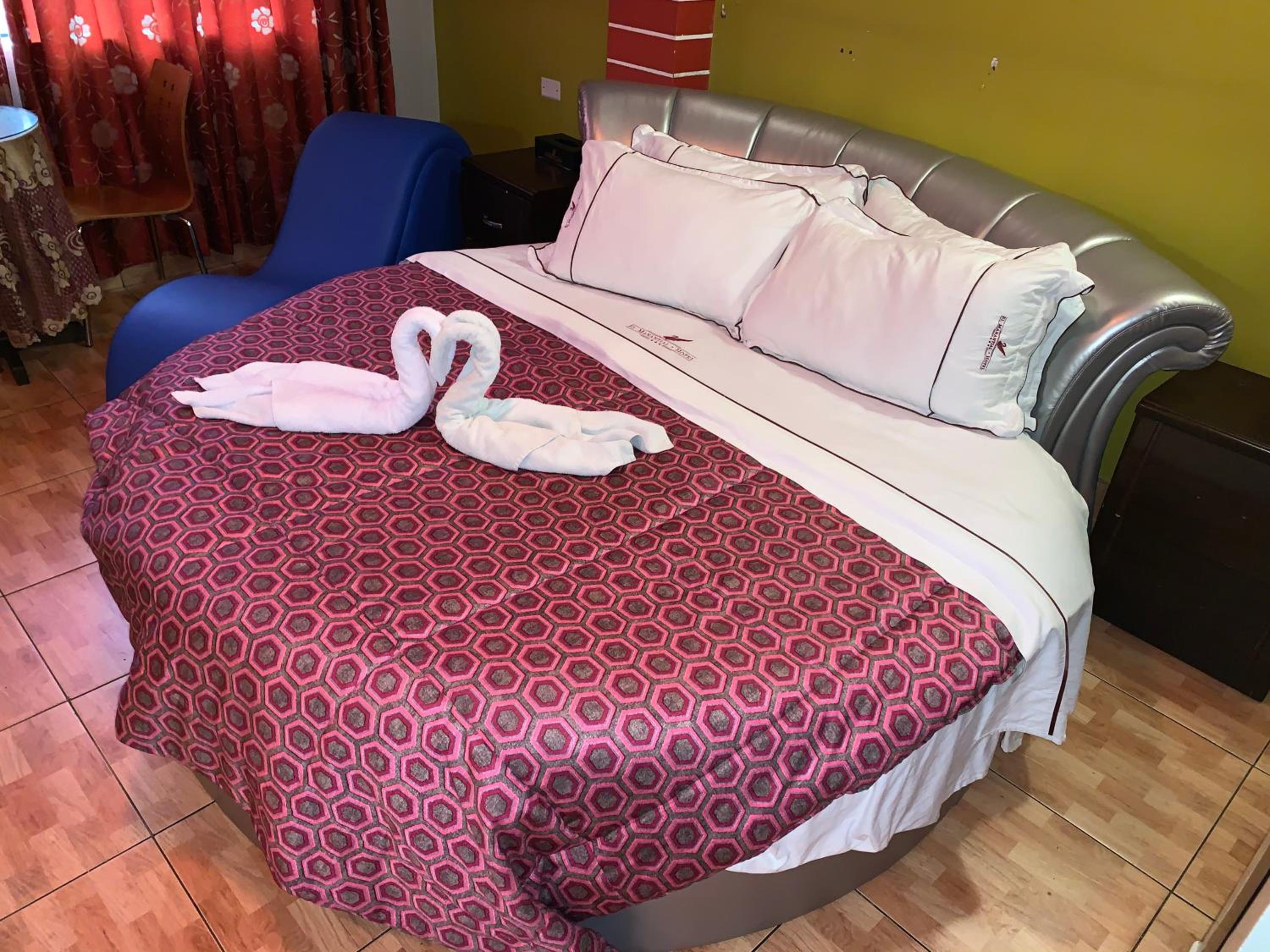Standard King Room photo 2