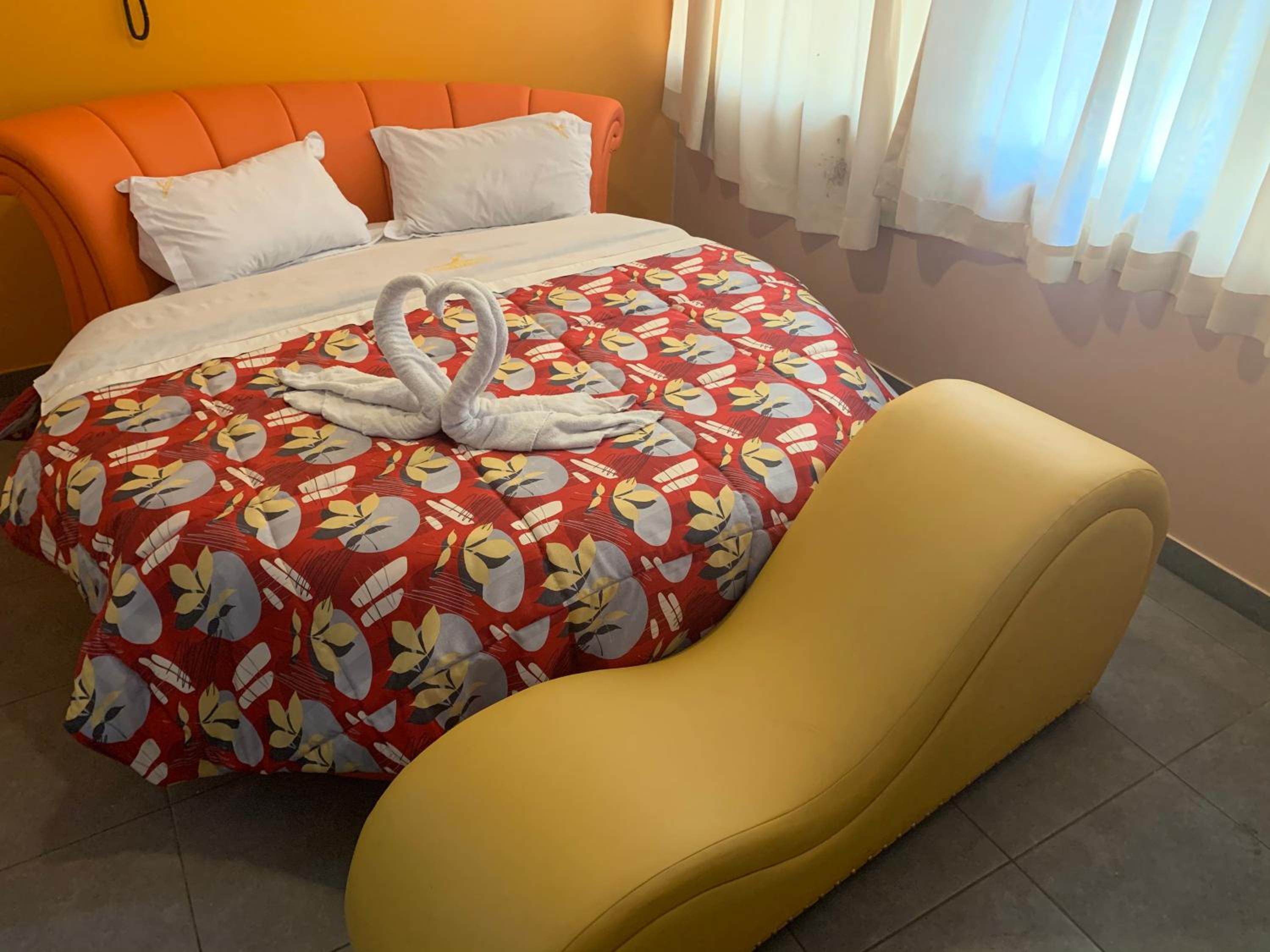 Standard King Room photo 1