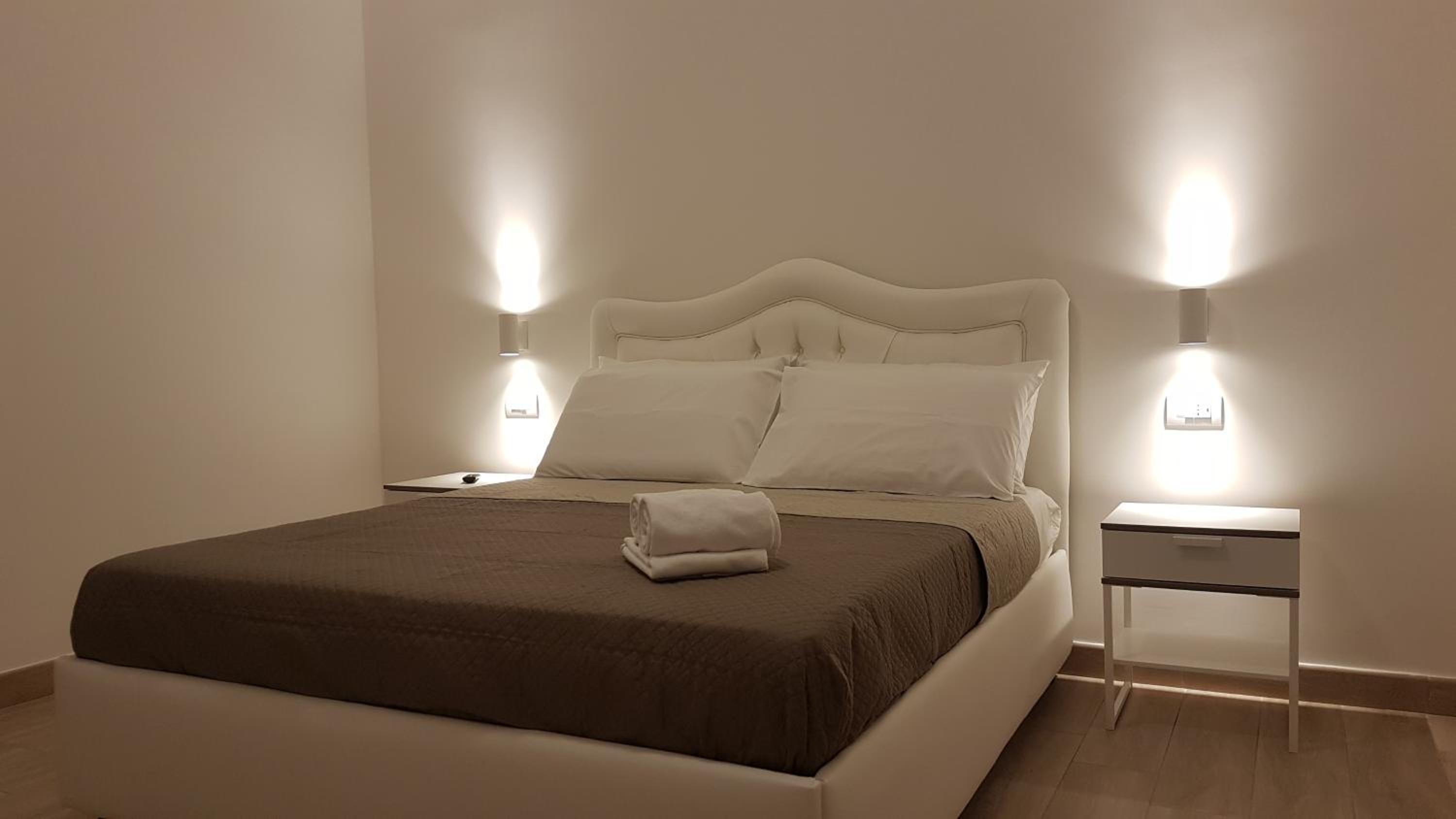 Deluxe Double Room with Shower photo 3