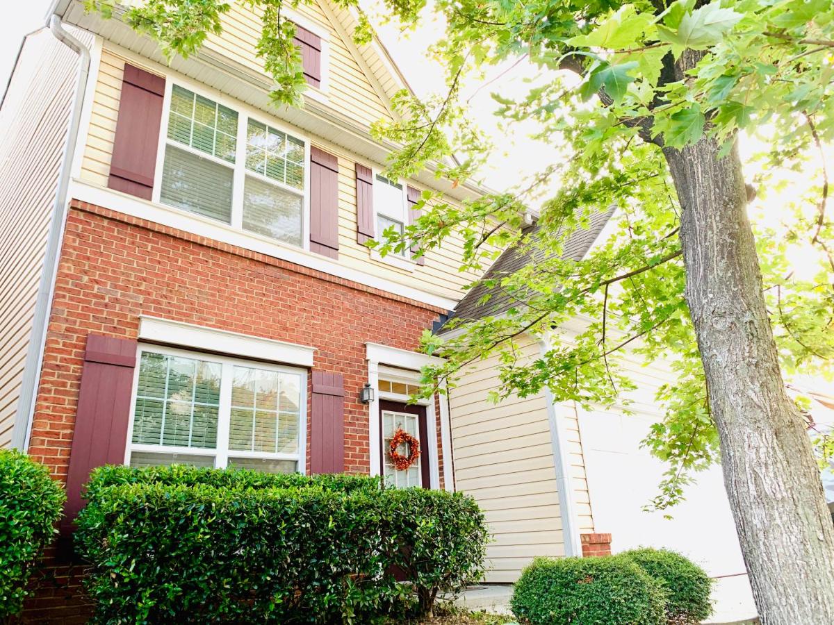 Four-Bedroom House photo 1