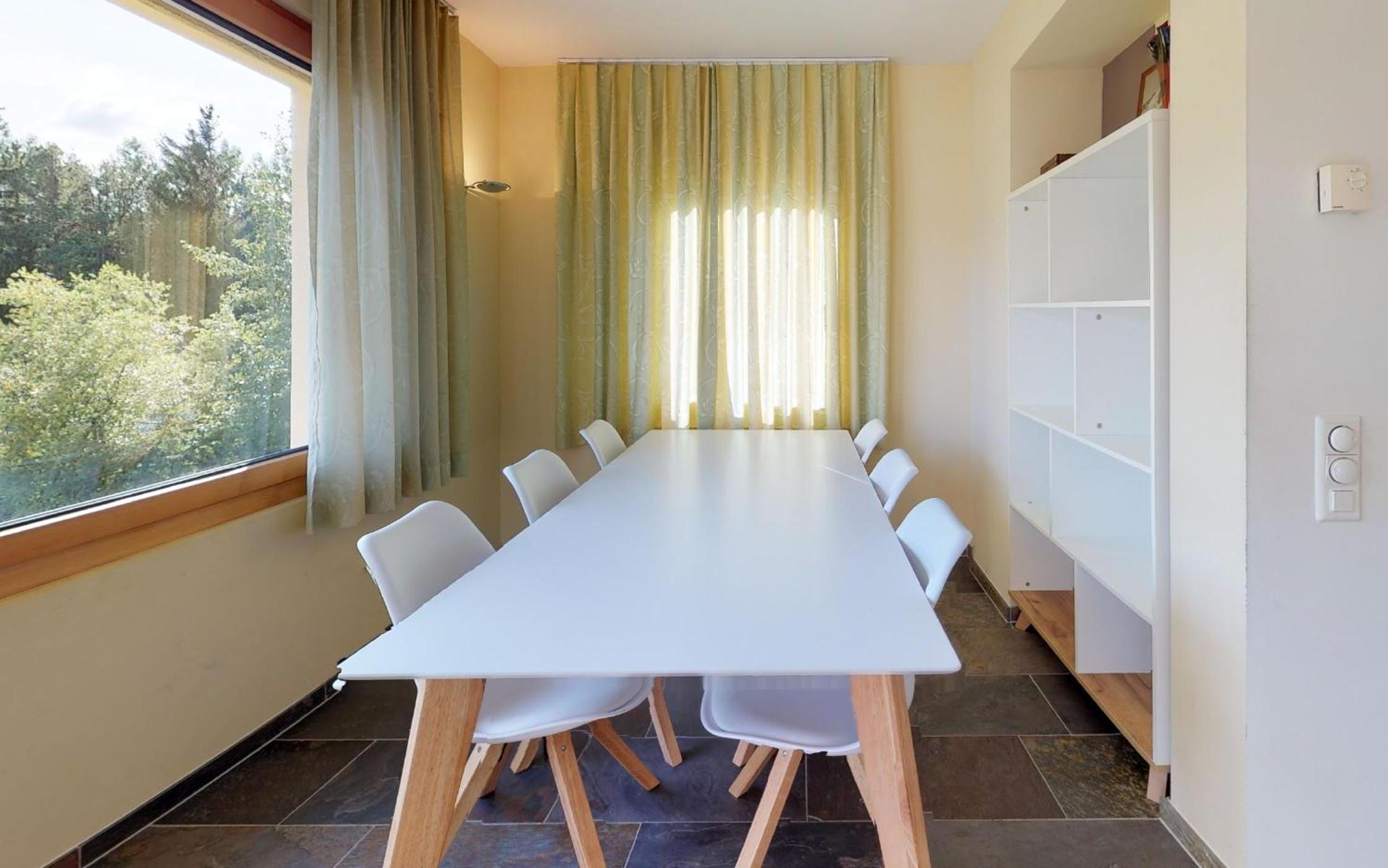Apartment with Mountain View photo 3