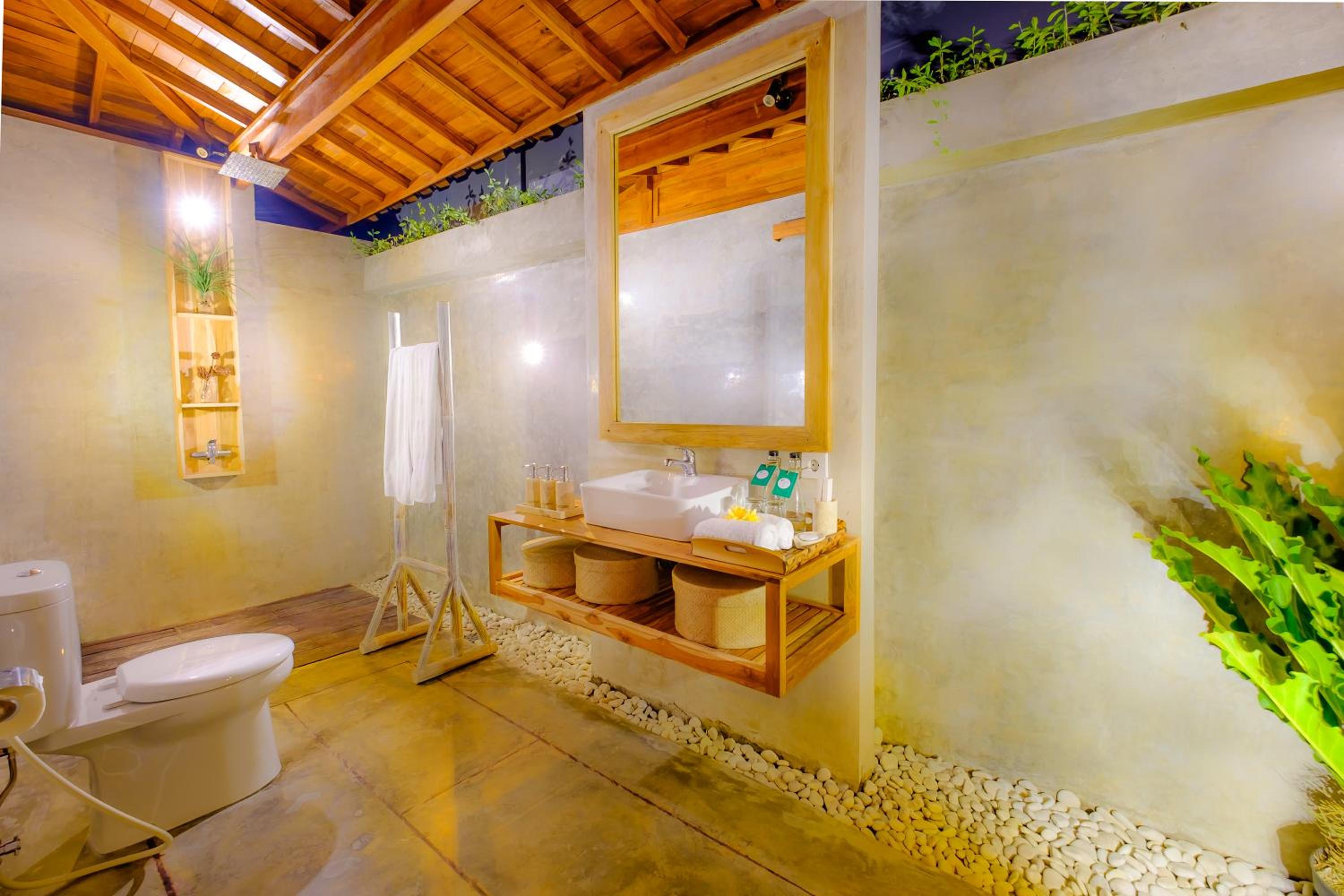 Villa with Private Pool - Photo 16