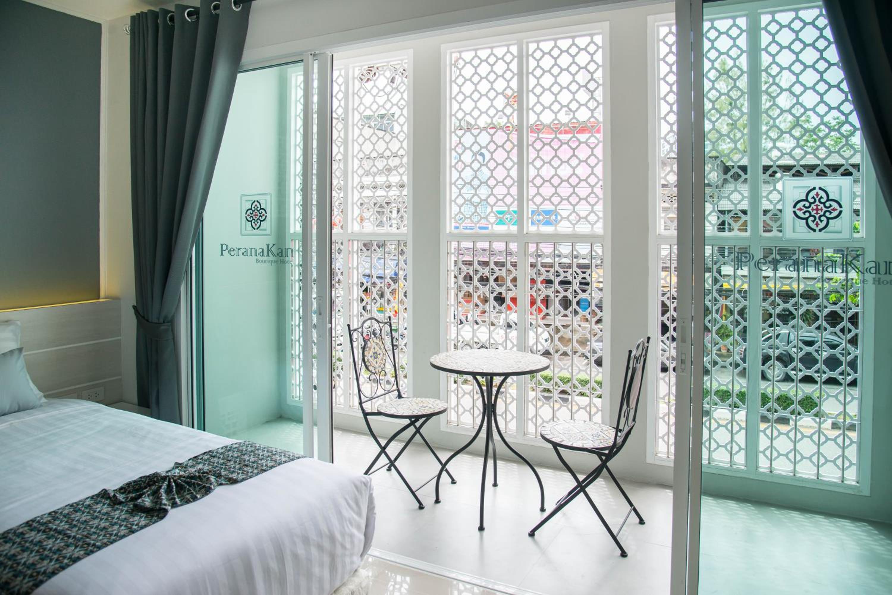 Deluxe Double Room - Photo 10