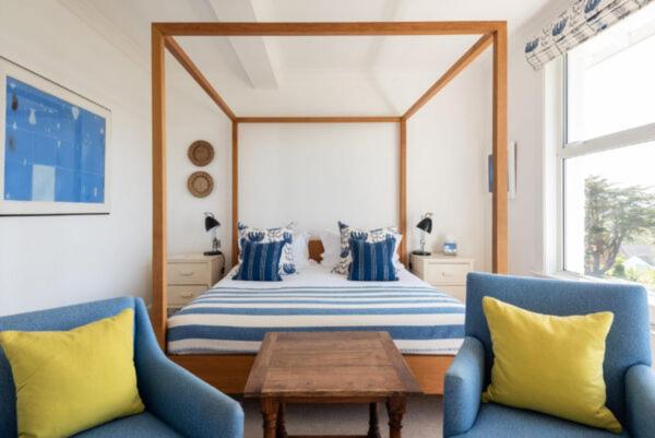 Family Room photo 3