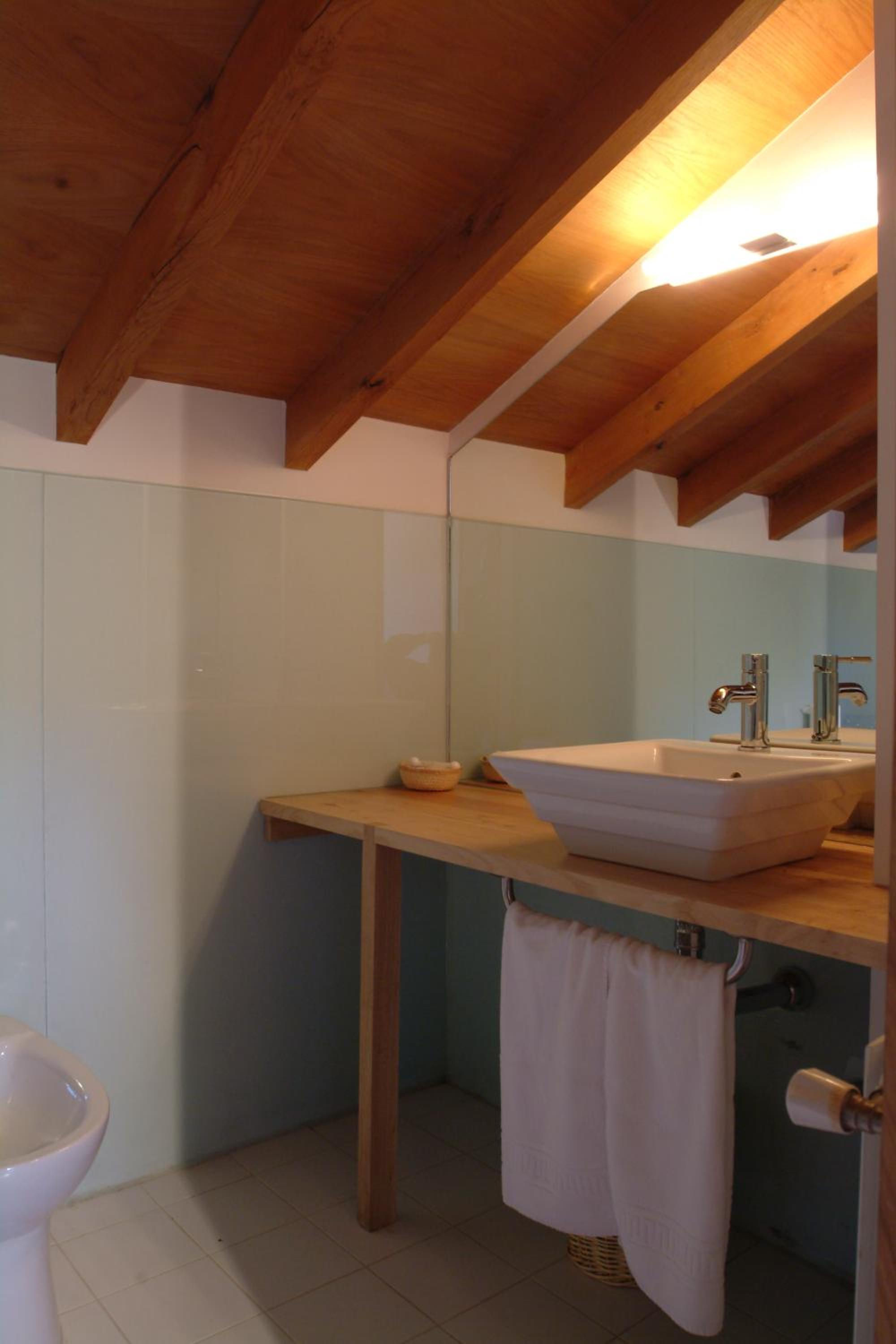 Double or Twin Room - Photo 4