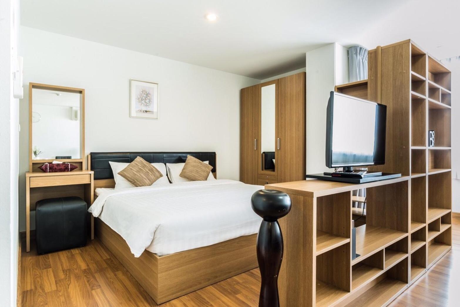 Deluxe King Room photo 2