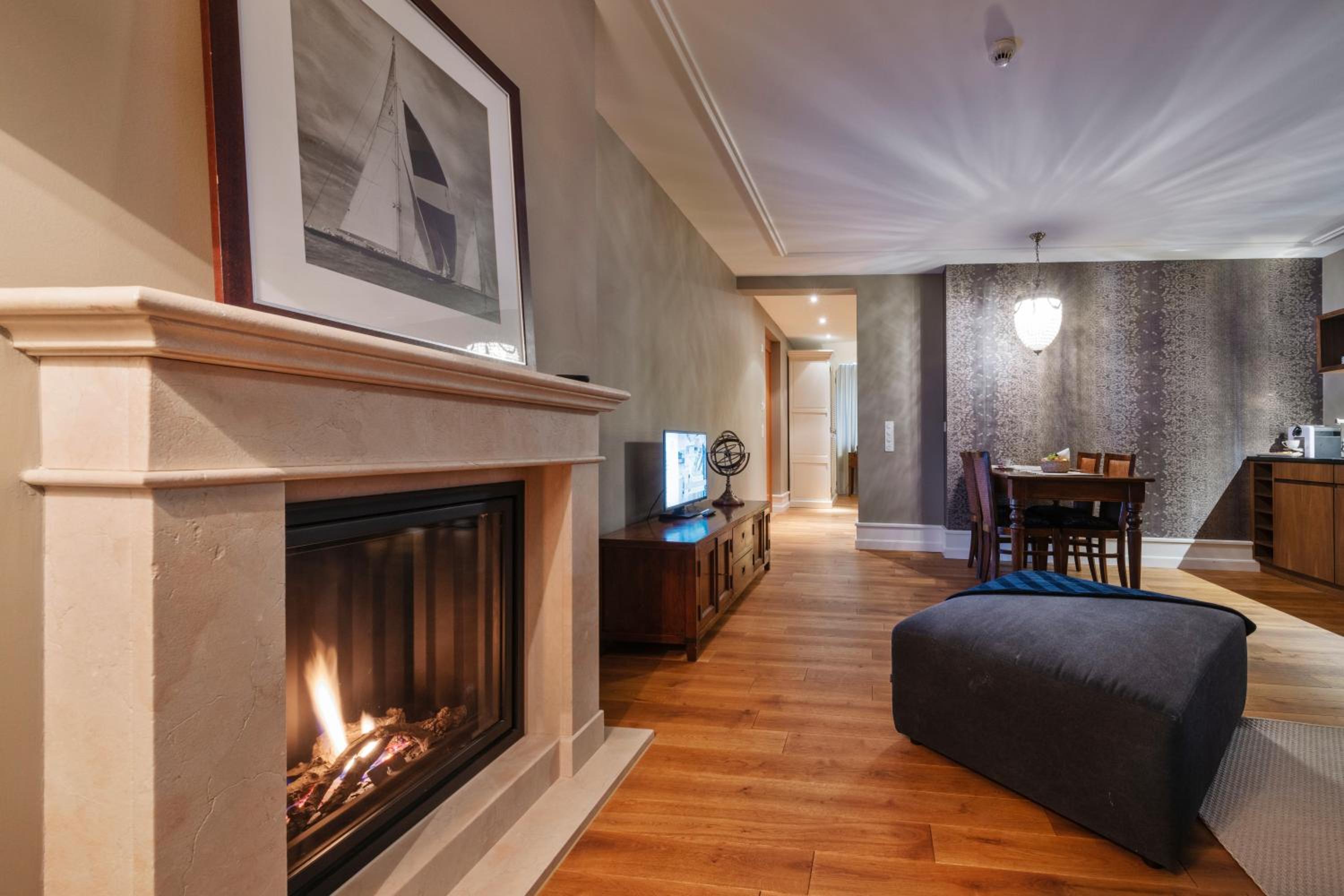 Deluxe Suite - Photo 2