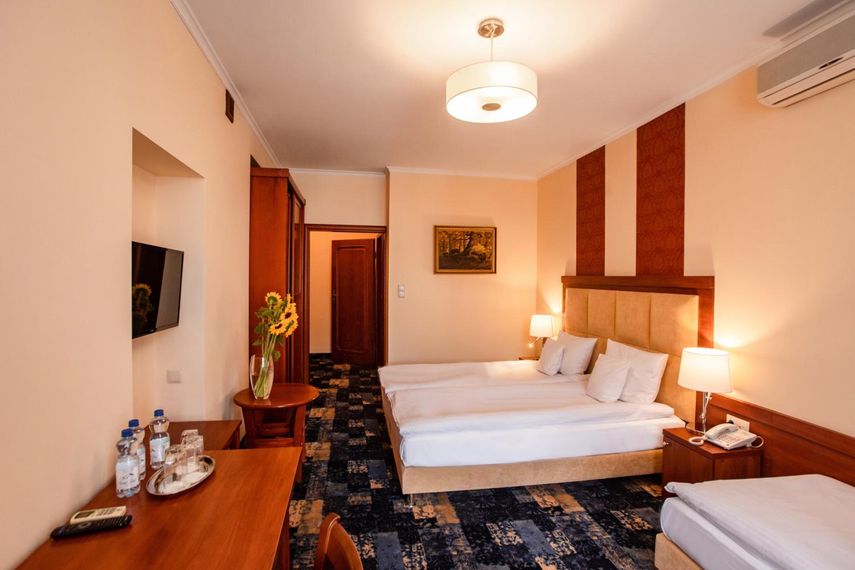 Basic Triple Room - Photo 2
