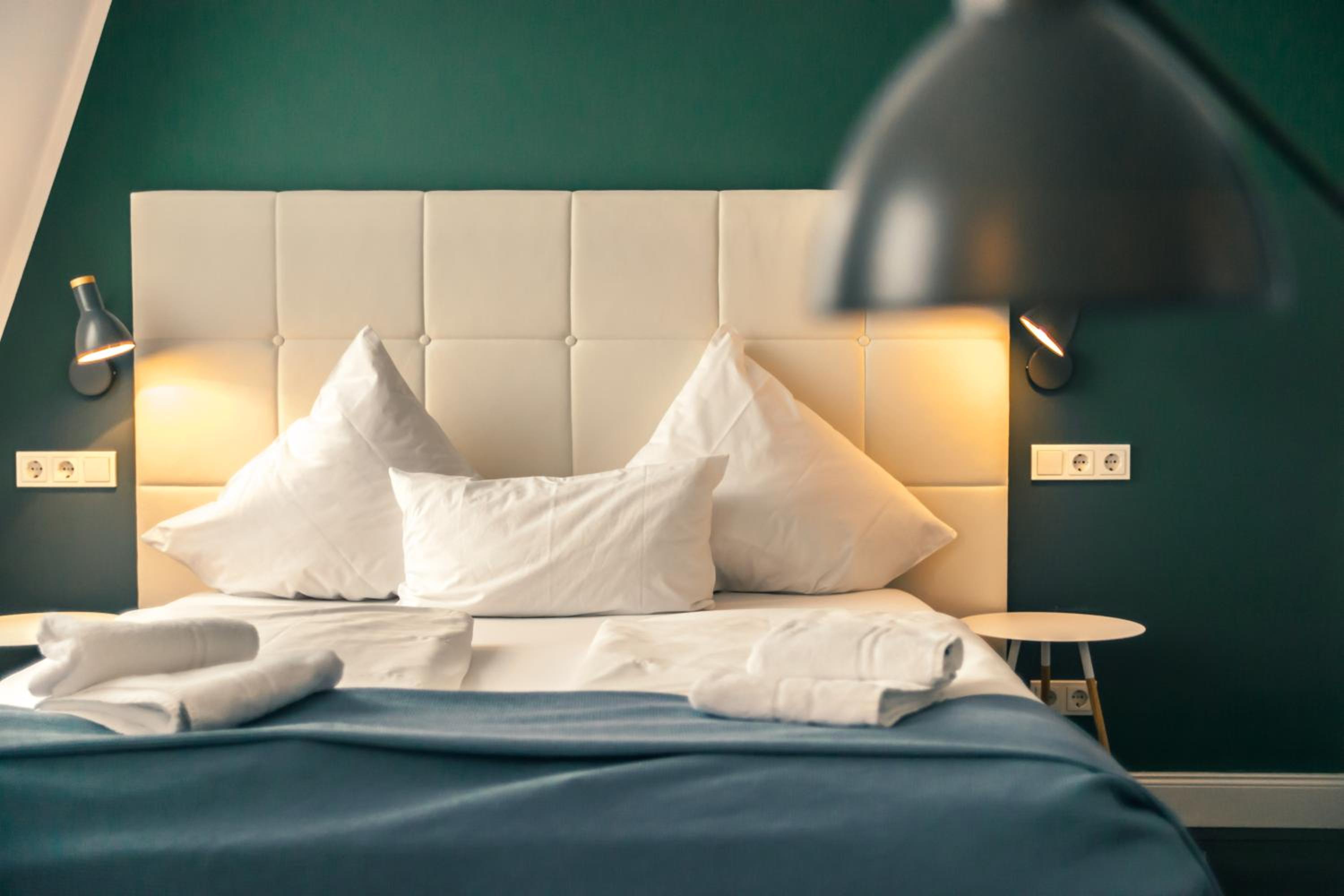 Suite - Photo 1