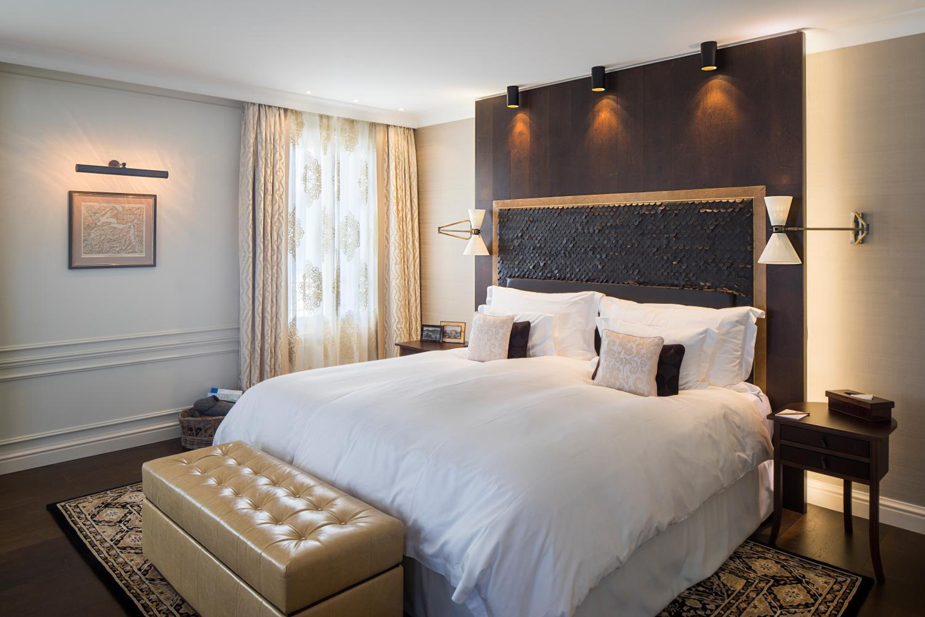 Executive Suite with Lake View