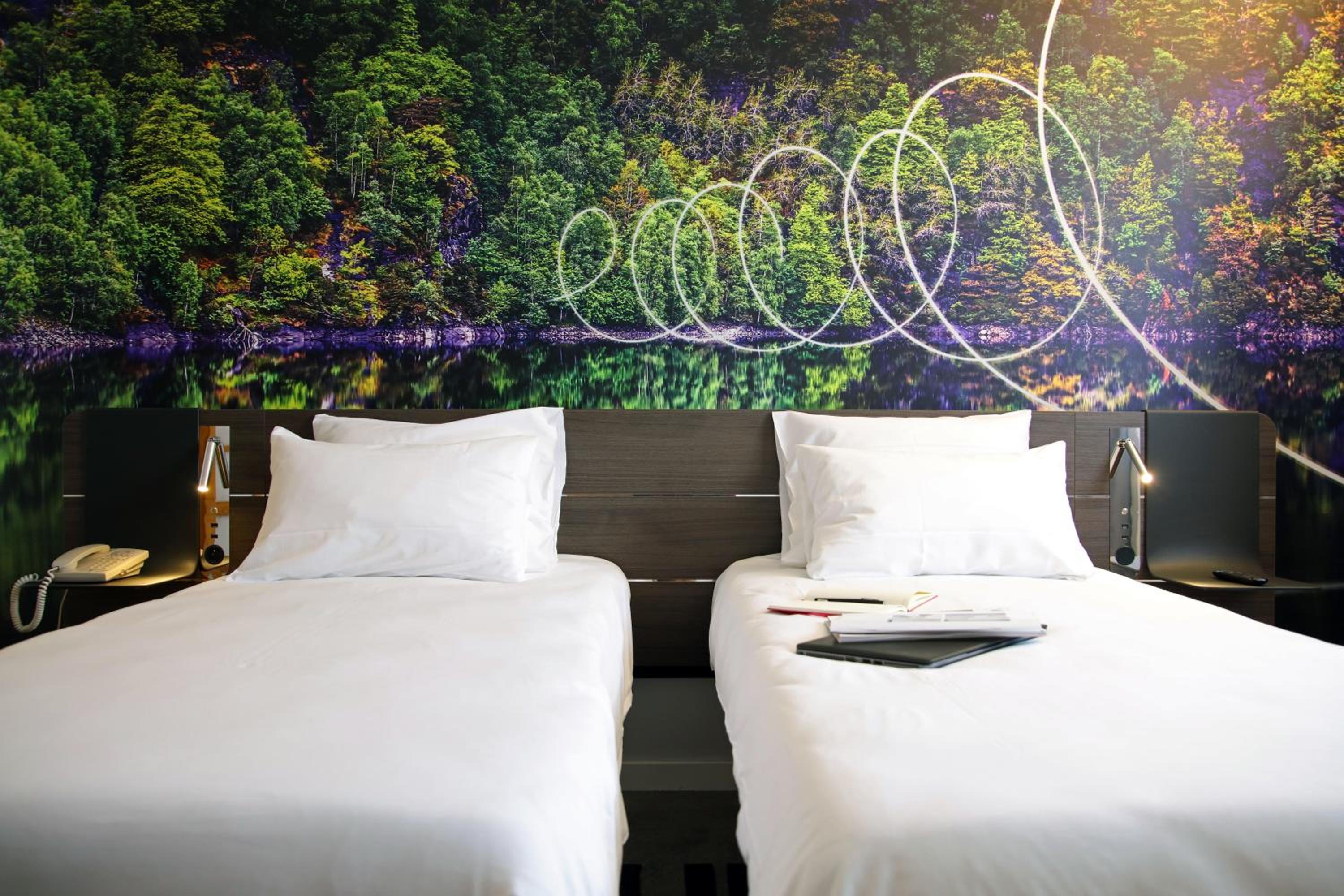 Standard Twin Room - Photo 4