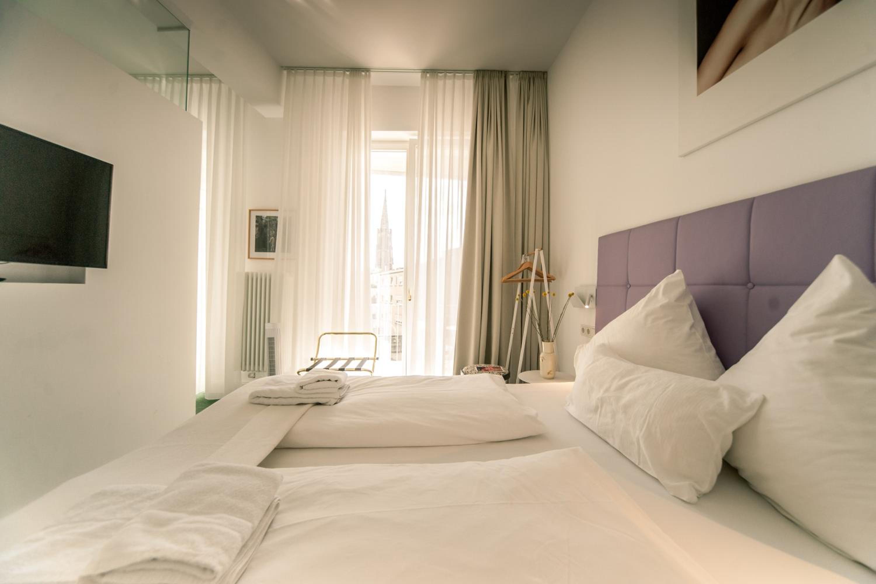 Standard Double Room - Photo 3