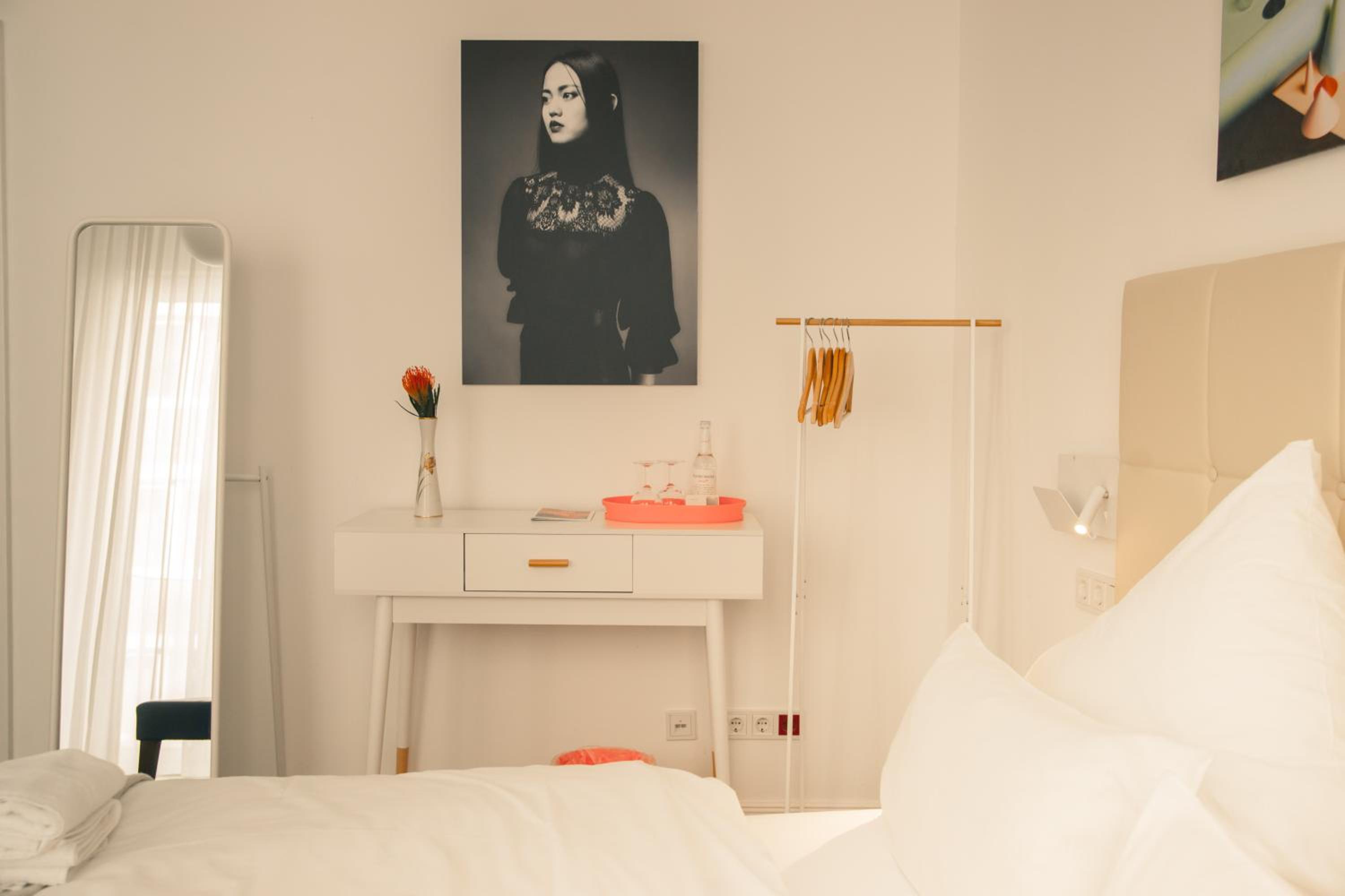Standard Double Room - Photo 14